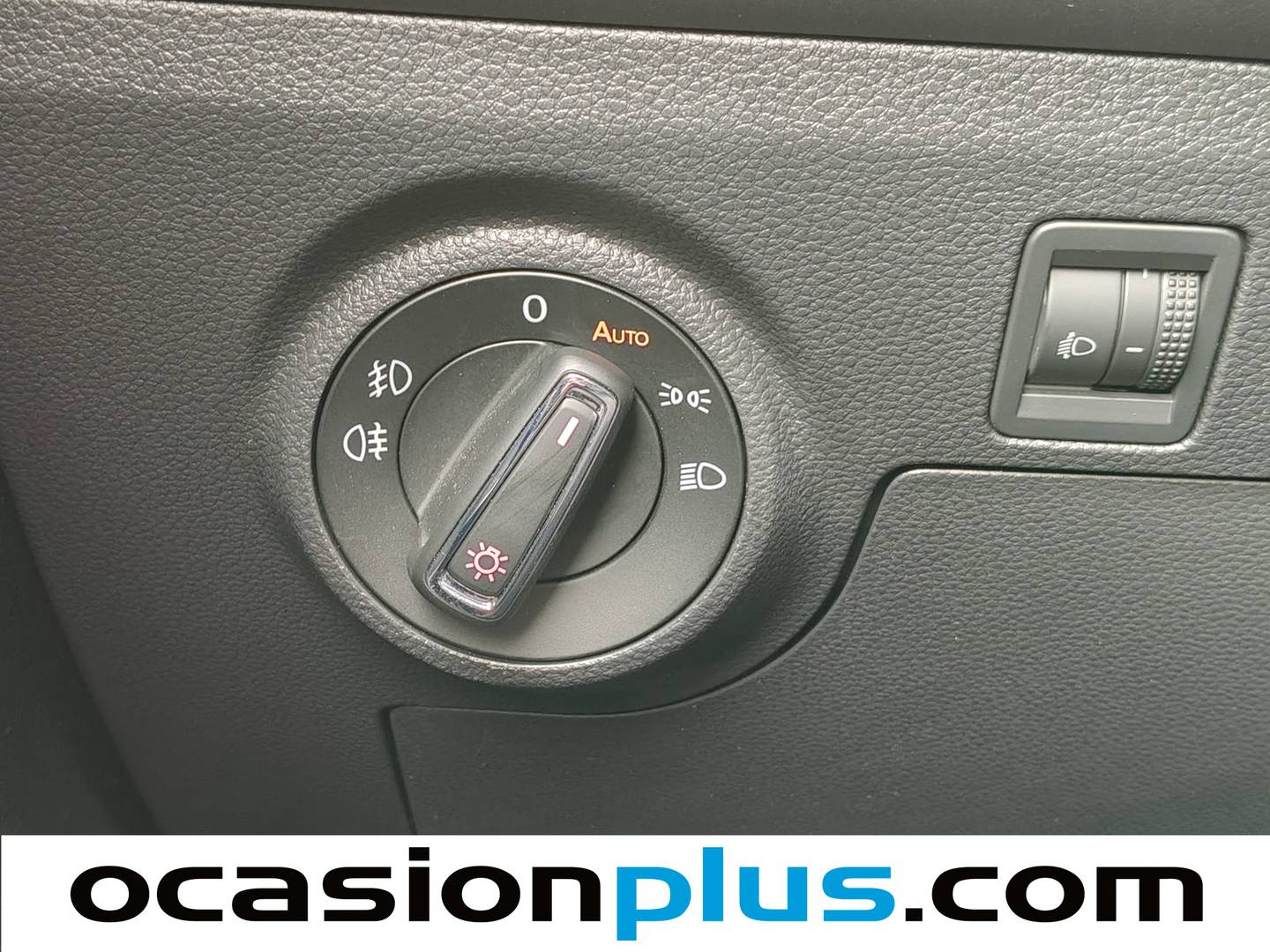 Equipamiento del Seat Ibiza Seat Ibiza 1.0 TSI Style Plus (95 CV)