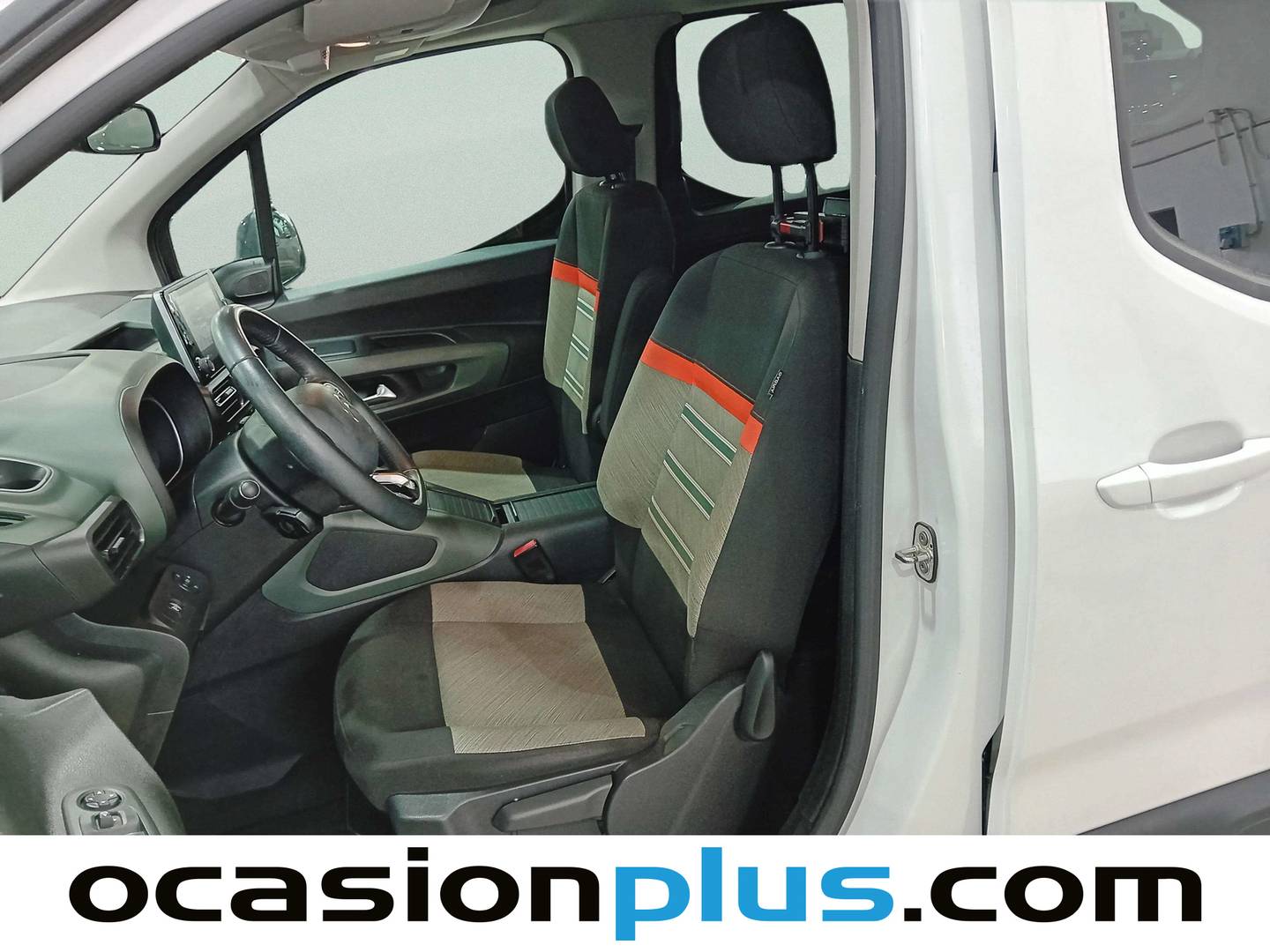 Foto asientos traseros Citroën Berlingo Citroën Berlingo BlueHDi 130 S&S Talla XL Shine (130 CV) 7 Plazas