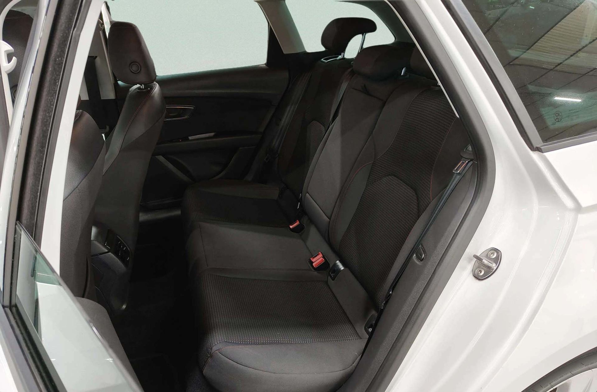 SEAT León ST ST 1.5 EcoTSI FR Edition - foto 14