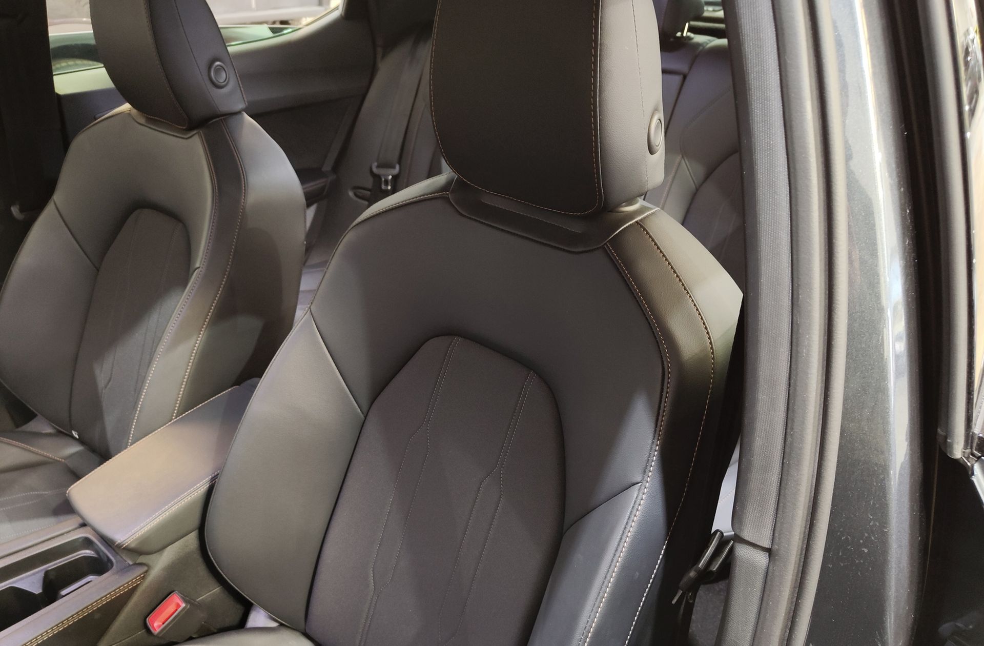 Cupra León 1.5 TSI e-Hybrid DSG - foto 14