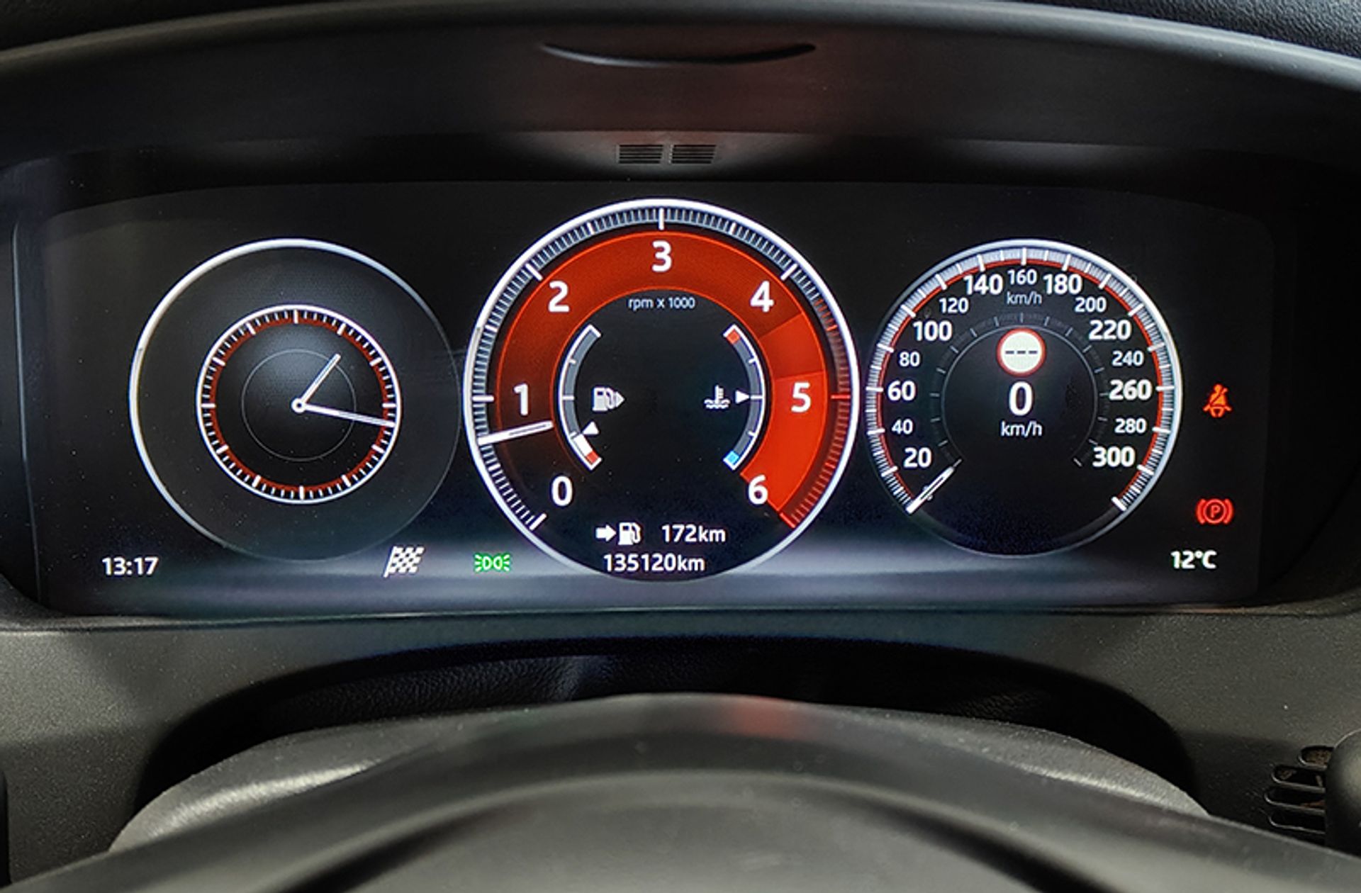 Jaguar F-Pace 2.0L i4D Pure RWD - foto 27