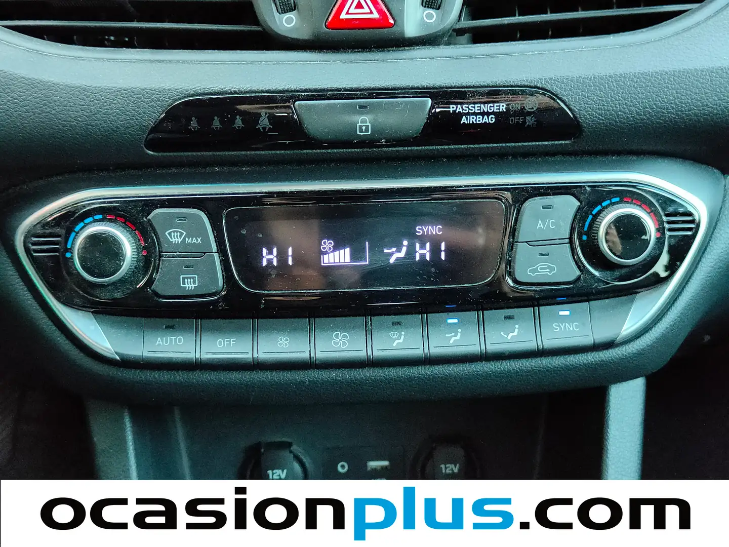 Foto Hyundai i30 Hyundai i30 CW 1.6 CRDI Link (110 CV)