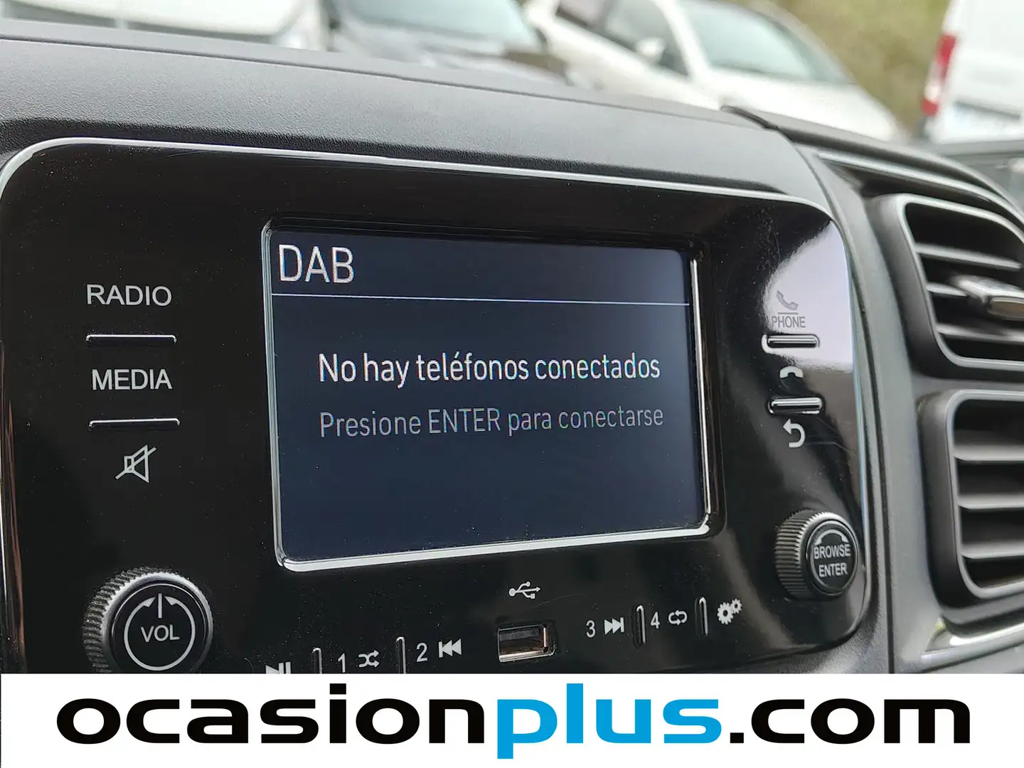 Foto Peugeot Boxer PEUGEOT Boxer 3.3 L2 H2 BHDI (120CV)