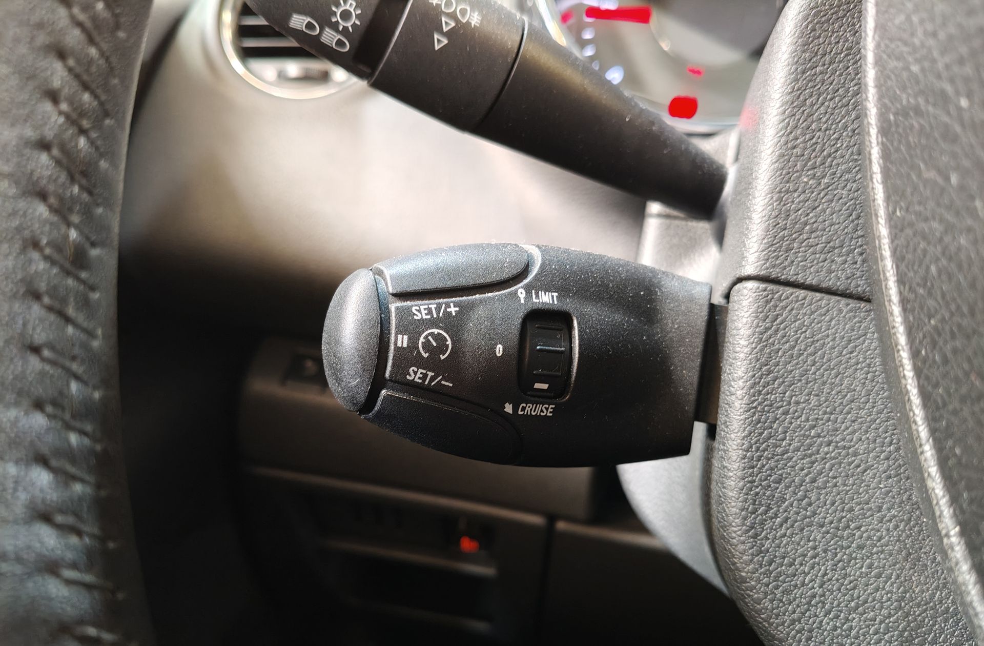 Peugeot 5008 1.6 BlueHDi Style FAP 7 plazas - foto 22