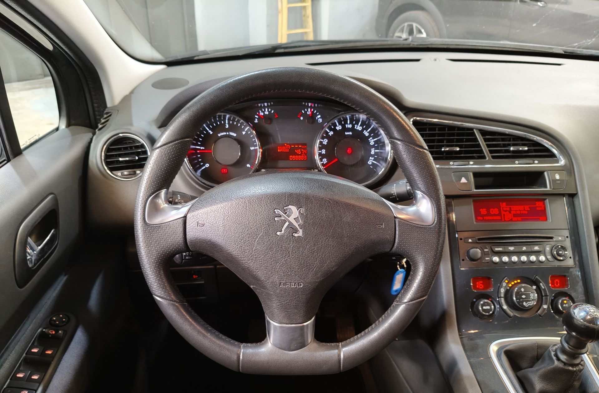 Peugeot 5008 1.6 BlueHDi Style FAP 7 plazas - foto 18
