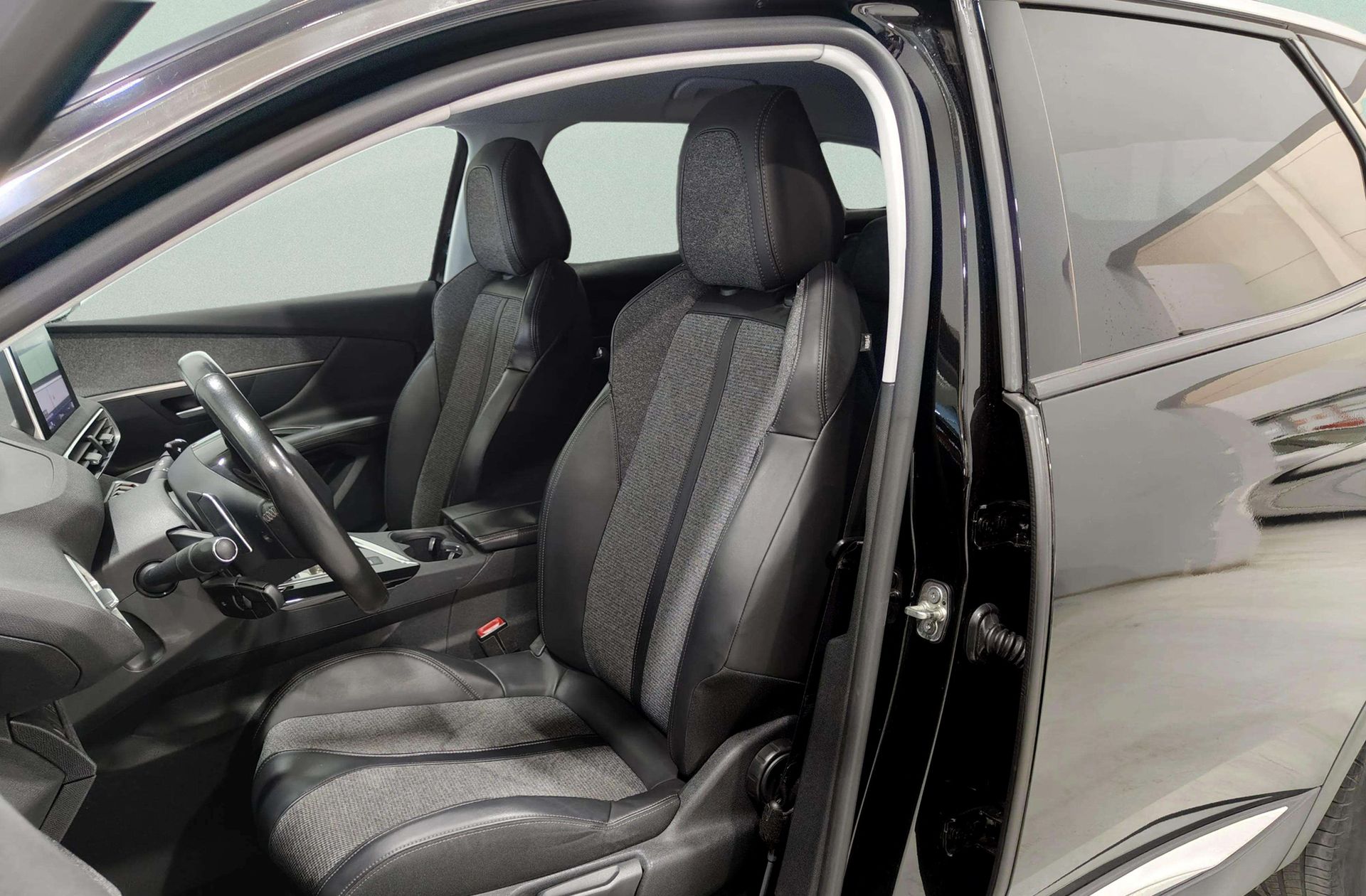 Peugeot 3008 BlueHDi 130 Allure EAT8 - foto 12