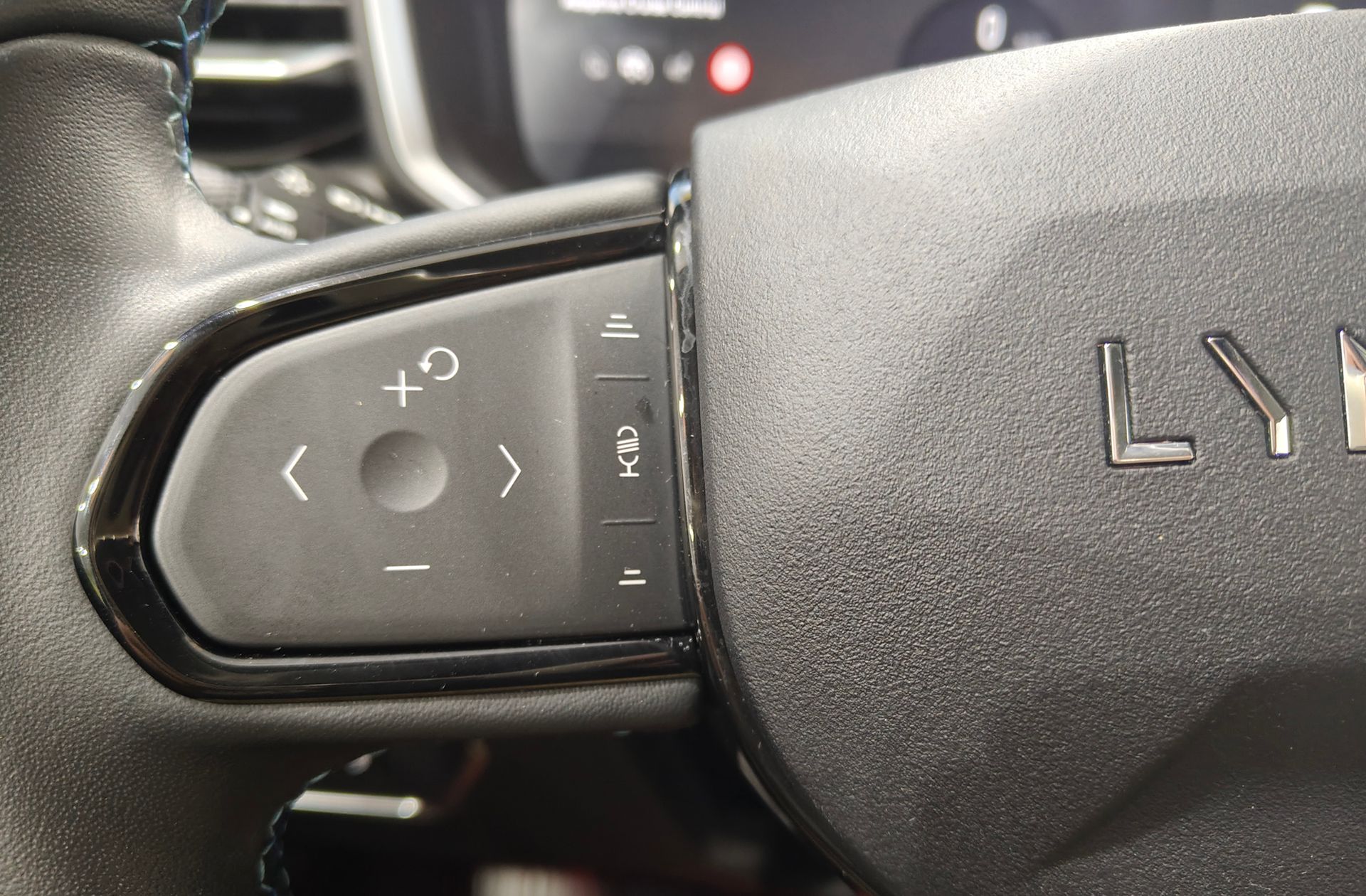 Lynk & Co 01 1.5 PHEV - foto 32