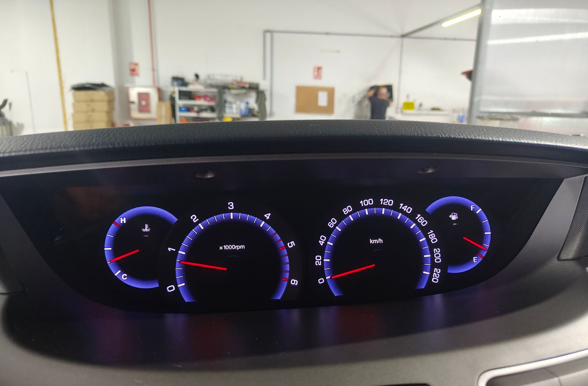 SsangYong Rodius 2.0 e-Xdi Limited 4x4 7 plazas - foto 30