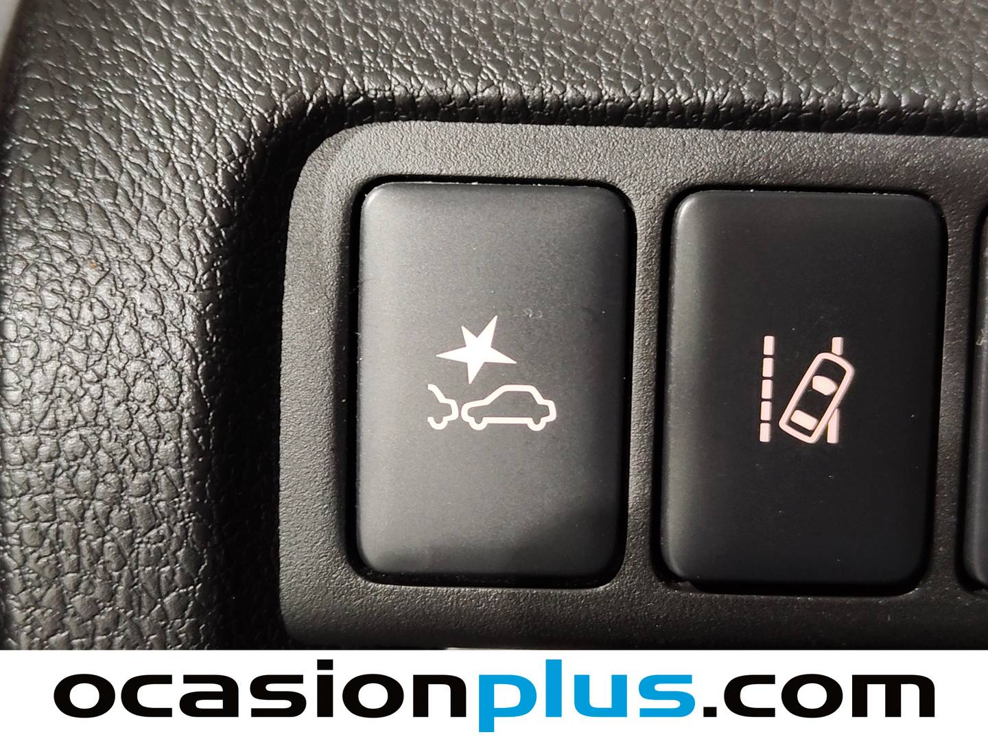 Foto Mitsubishi Eclipse Cross Mitsubishi Eclipse Cross 2.4 PHEV Kaiteki 4WD Auto (188 CV)