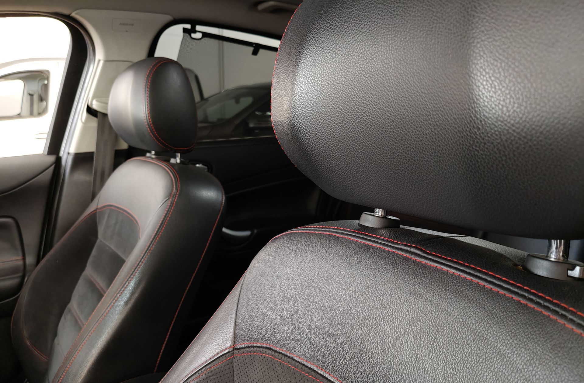 Ford Mondeo 2.0 EcoBoost 203 Titanium S Powershift - foto 9