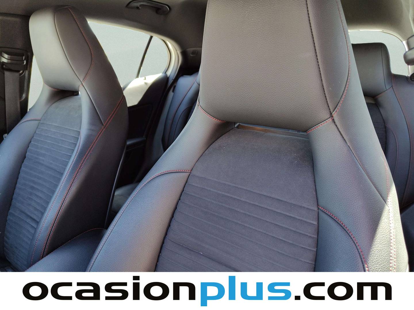 Extras y acabados del Mercedes GLA Mercedes-Benz GLA GLA 200 (156 CV) Pack AMG