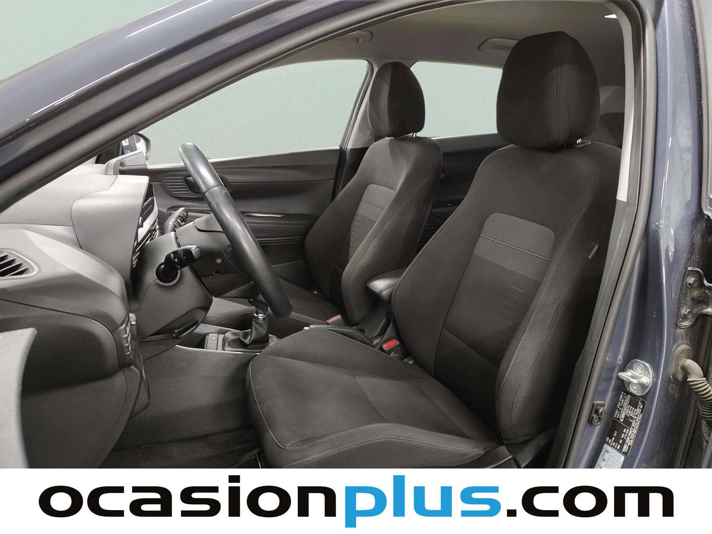 Foto asientos delanteros Hyundai Bayon Hyundai Bayon 1.2 MPI Maxx (79 CV)