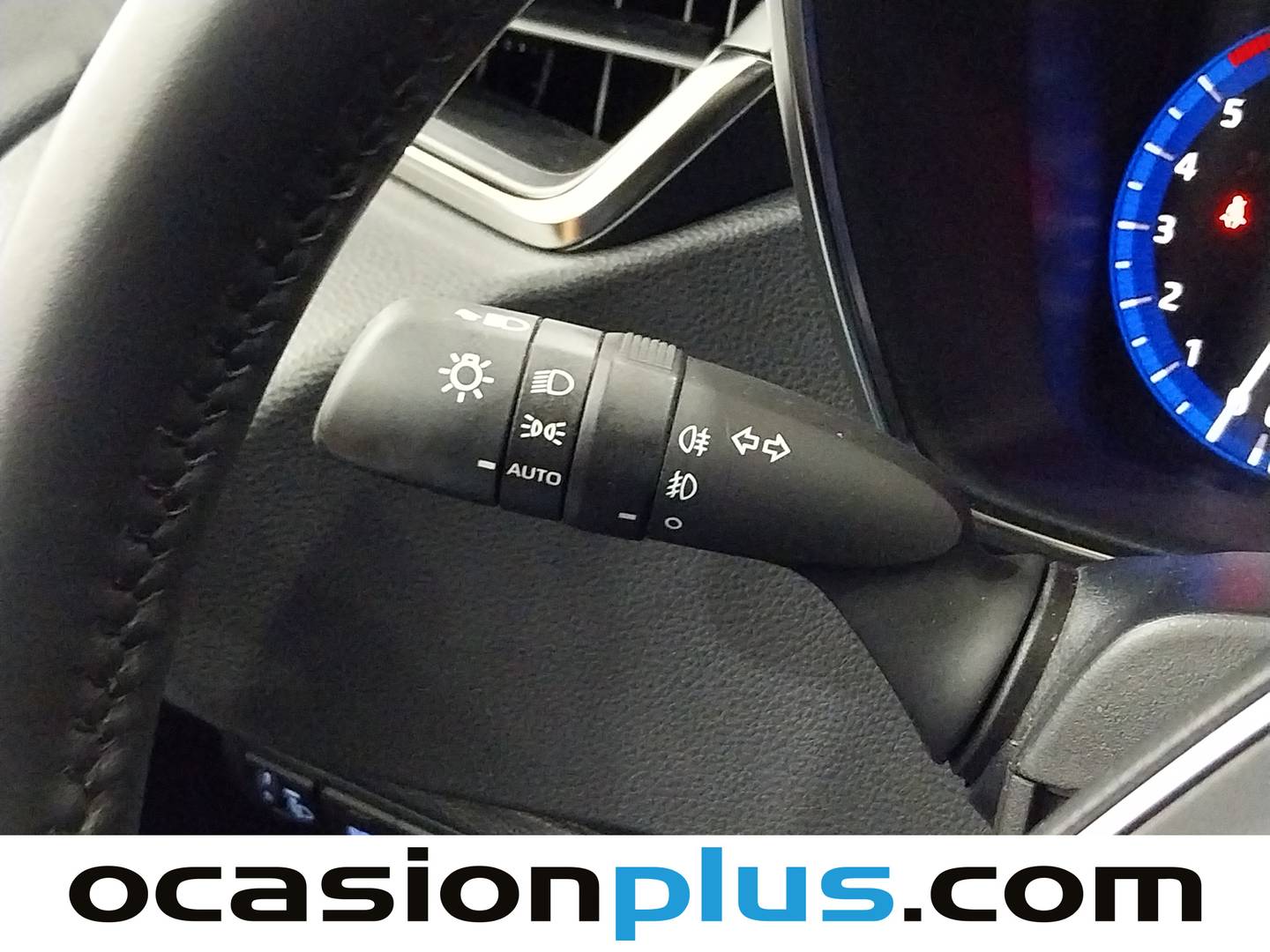 Toyota Corolla Toyota Corolla 1.8 125 Híbrido Active Tech E-CVT (122 CV) seminuevo