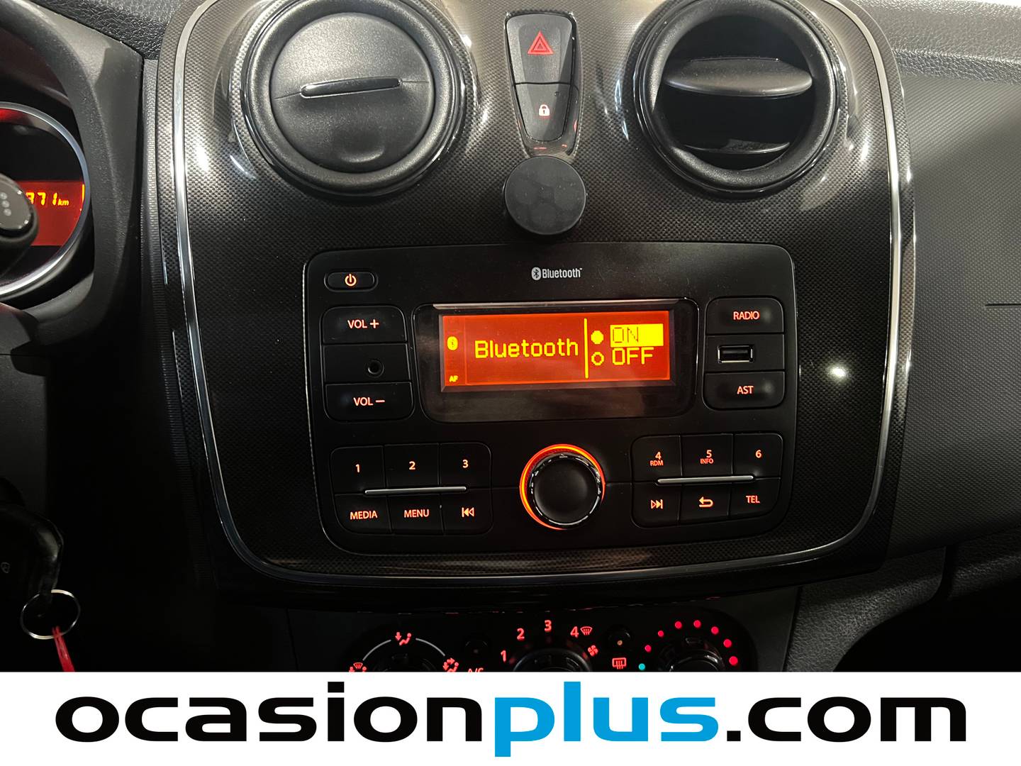 Extras y acabados del Dacia Sandero Dacia Sandero Ambiance 1.0 (73 CV)