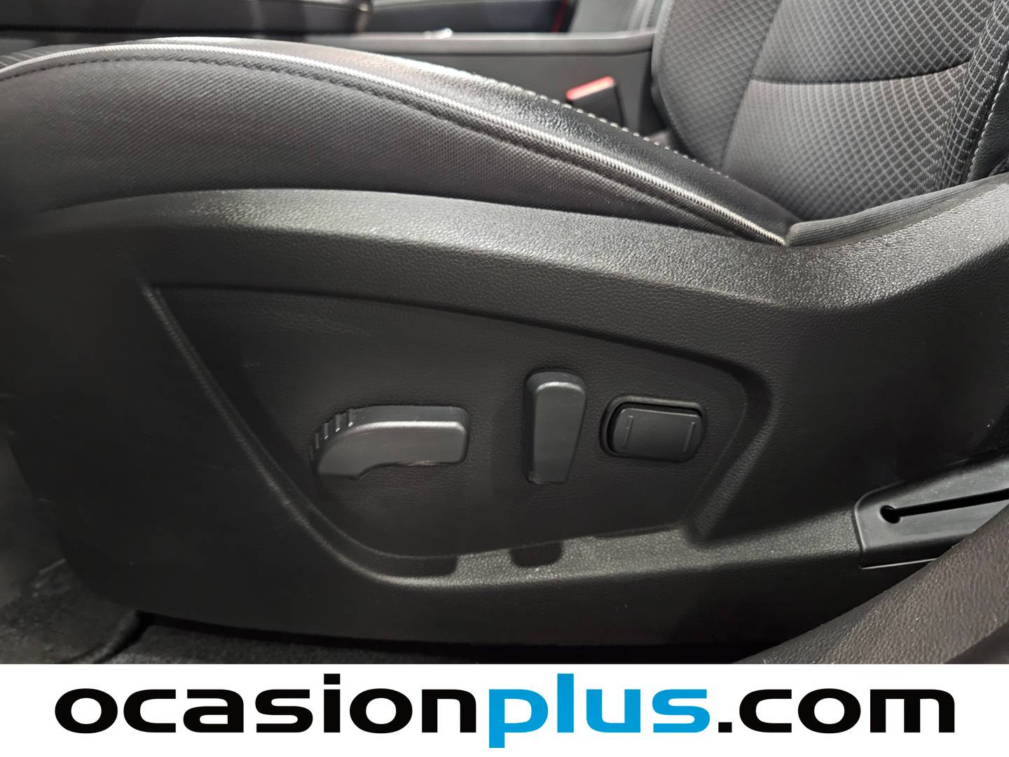 Extras del Renault Arkana Renault Arkana Techno TCe 140 Microhíbrido EDC (140 CV)
