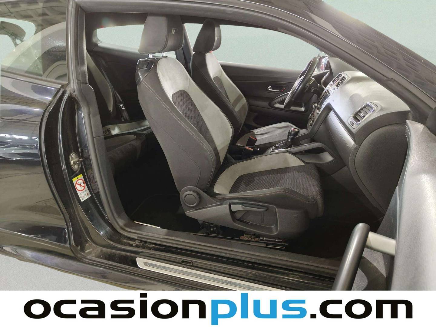 Foto Volkswagen Scirocco Volkswagen Scirocco 1.4 TSI DSG (160 CV) Pack R-Line