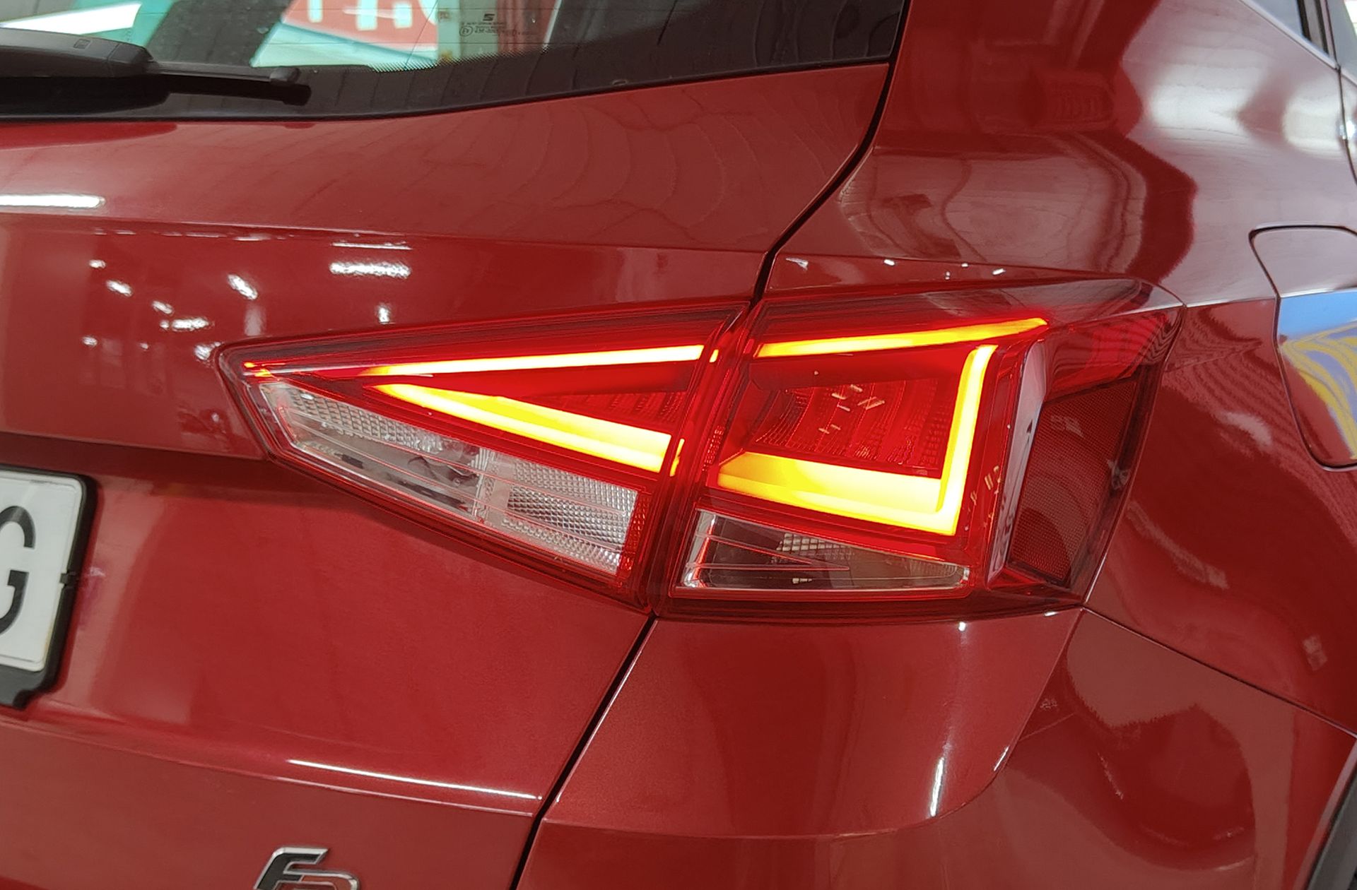 SEAT Arona 1.0 TGI GNC FR Edition - foto 16
