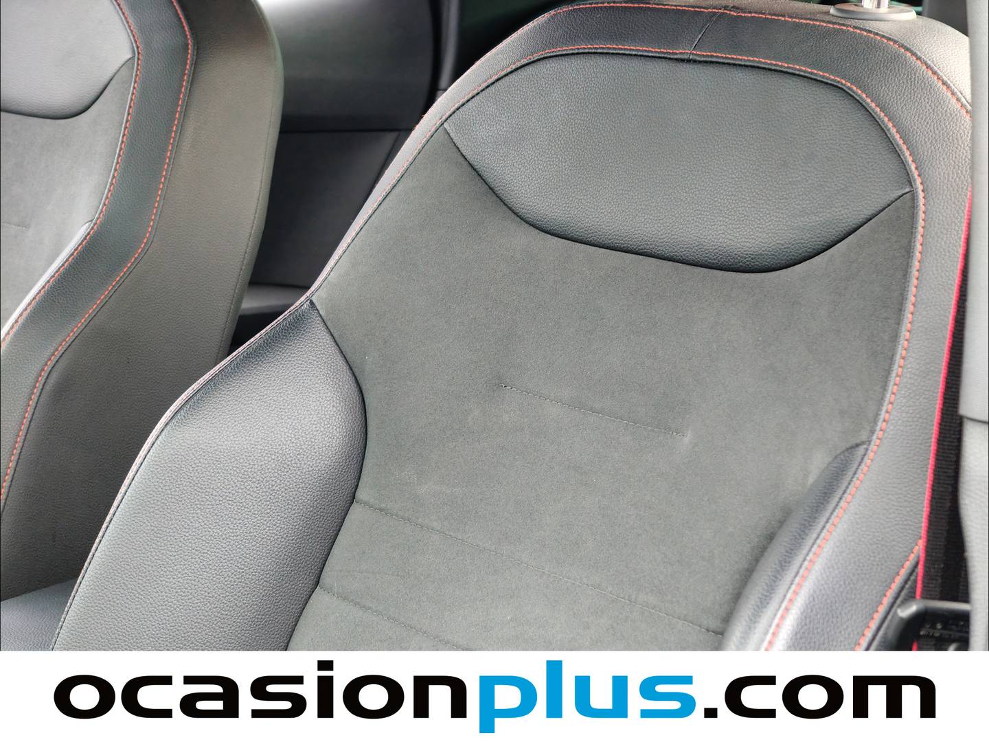 Foto Seat Arona SEAT Arona 1.5 TSI S&S FR XL DSG (150 CV)