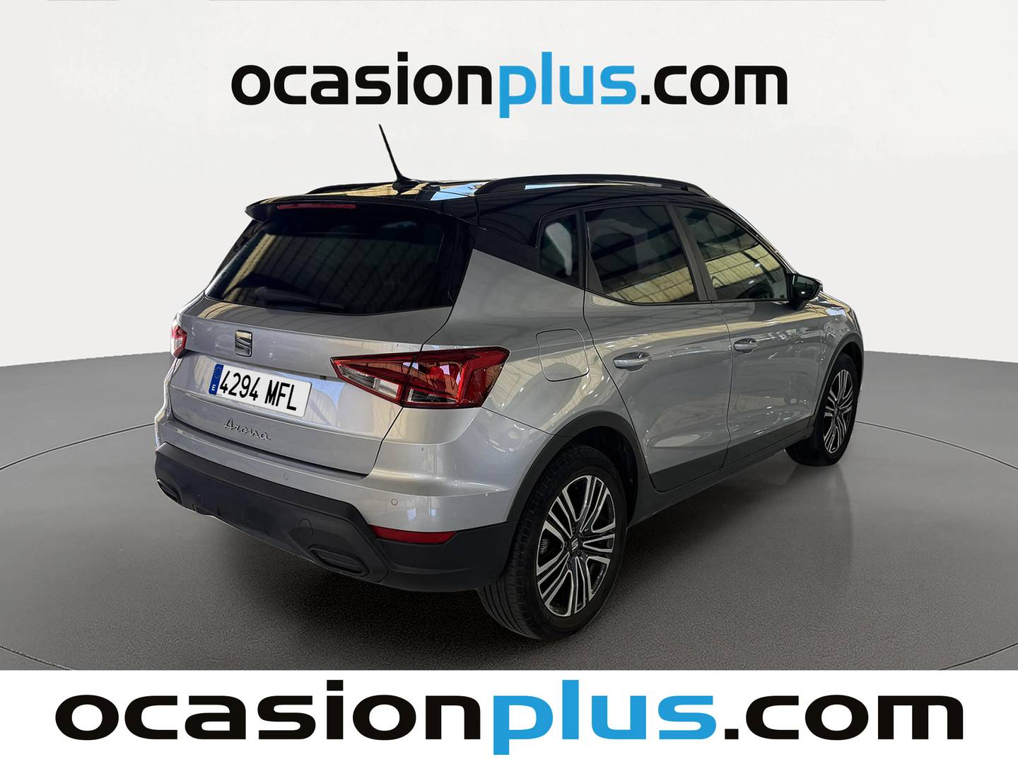 Foto trasera Seat Arona Seat Arona 1.0 TSI Style XM (110 CV) derecha