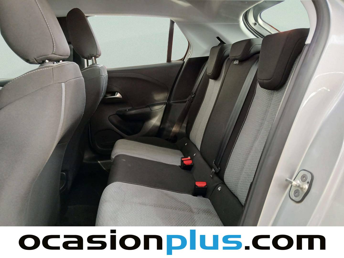 Foto asientos traseros Opel Corsa Opel Corsa 1.2 XEL Edition (75 CV)