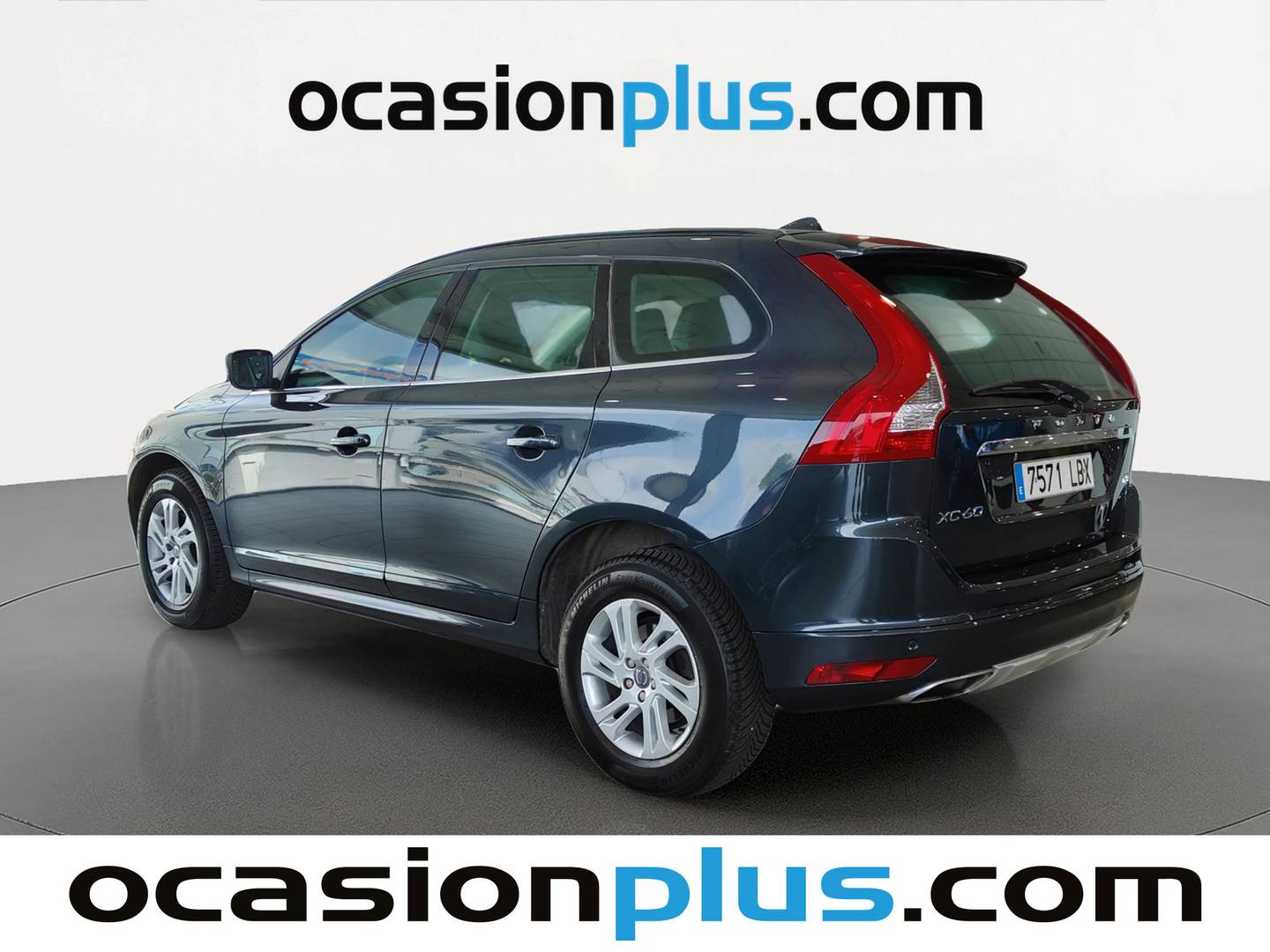 Foto trasera Volvo XC60 Volvo XC60 D4 Momentum Auto (181 CV) izquierda