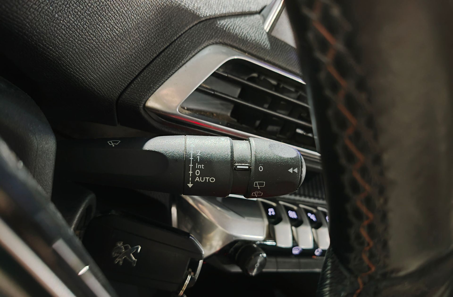 Peugeot 5008 1.2L PureTech Active 7 plazas - foto 26