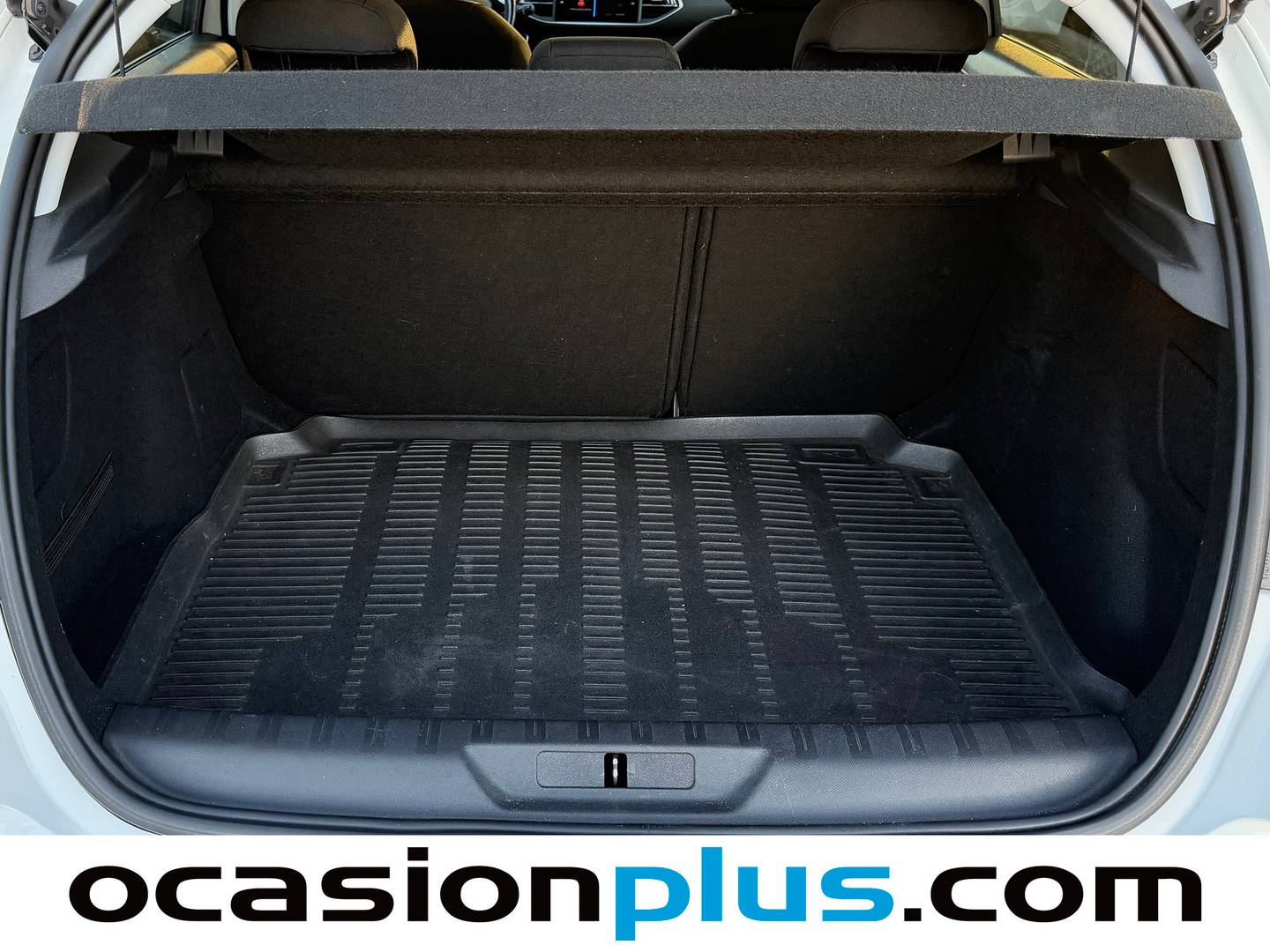 Fotos maletero Peugeot 308 Peugeot 308 BlueHDi 130 S&S Style (130 CV)