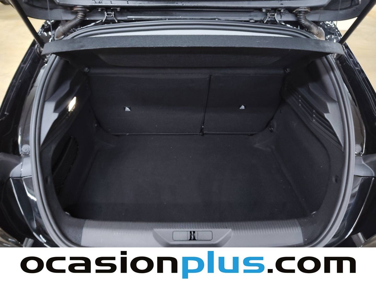 Foto Peugeot 308 Peugeot 308 Allure Hybrid eDCS6 (145 CV)