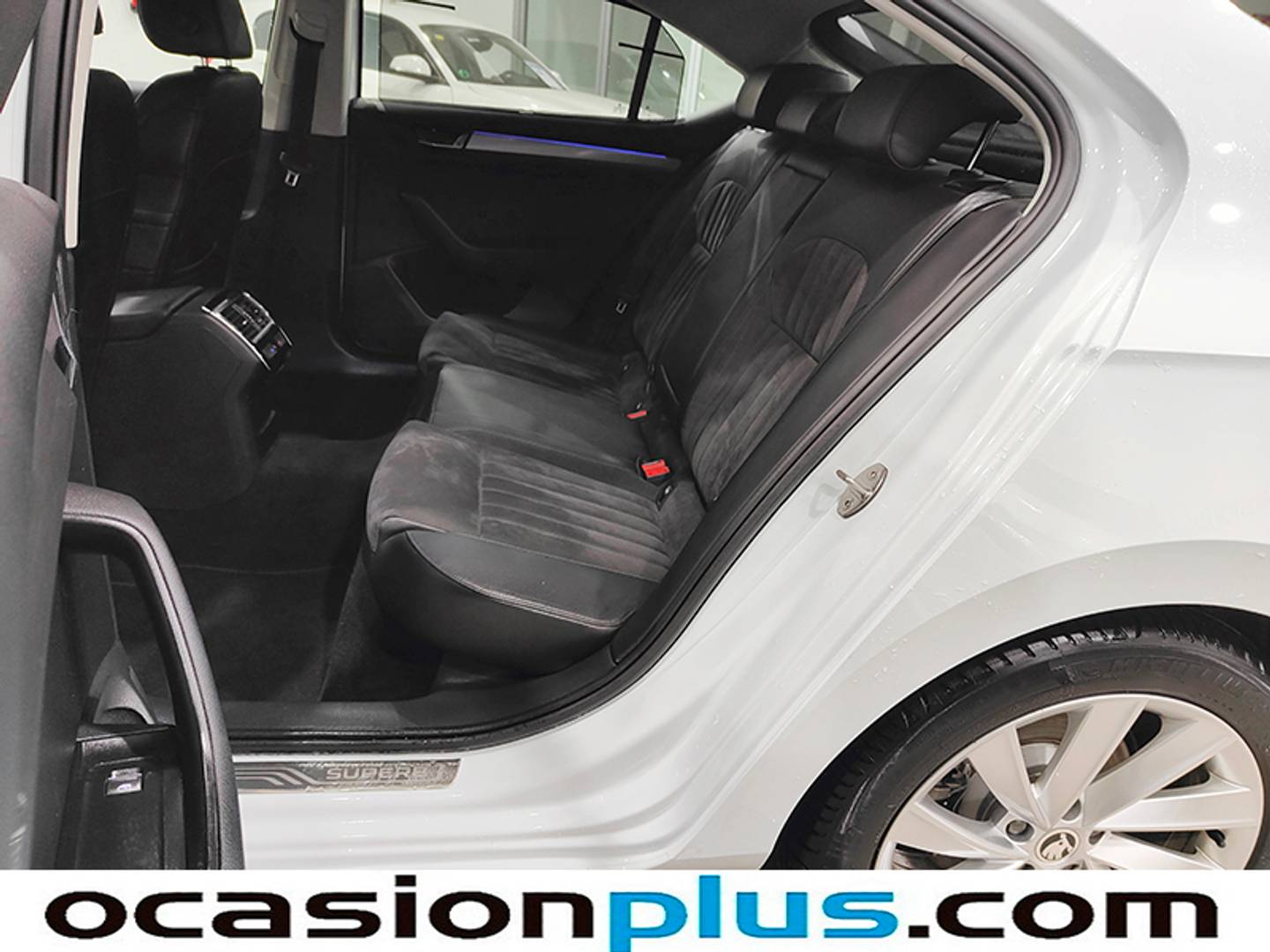 Foto Skoda Superb Skoda Superb 1.4 TSI Style DSG (150 CV)