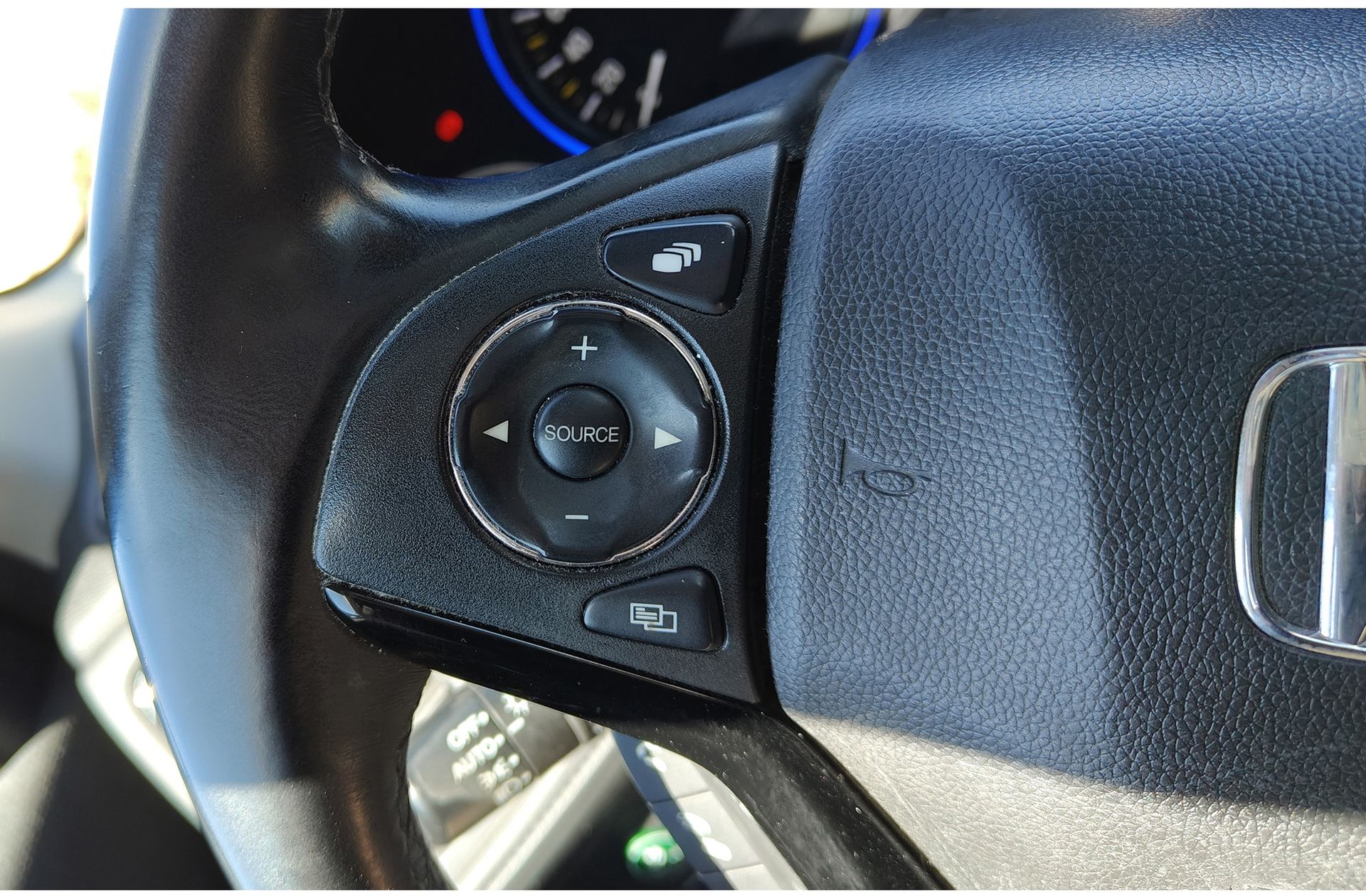 Honda HR-V 1.5 i-VTEC Executive - foto 31