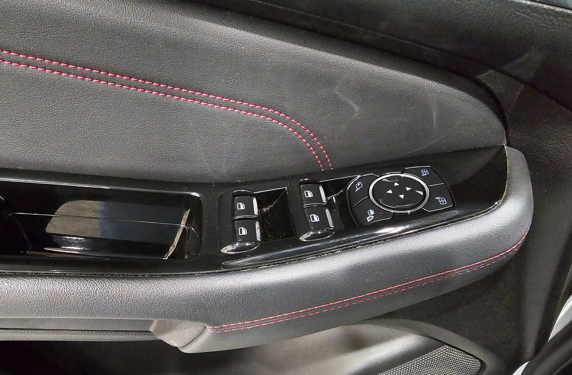 Ford S-Max 2.0 TDCi Panther ST-Line Powershift - foto 41