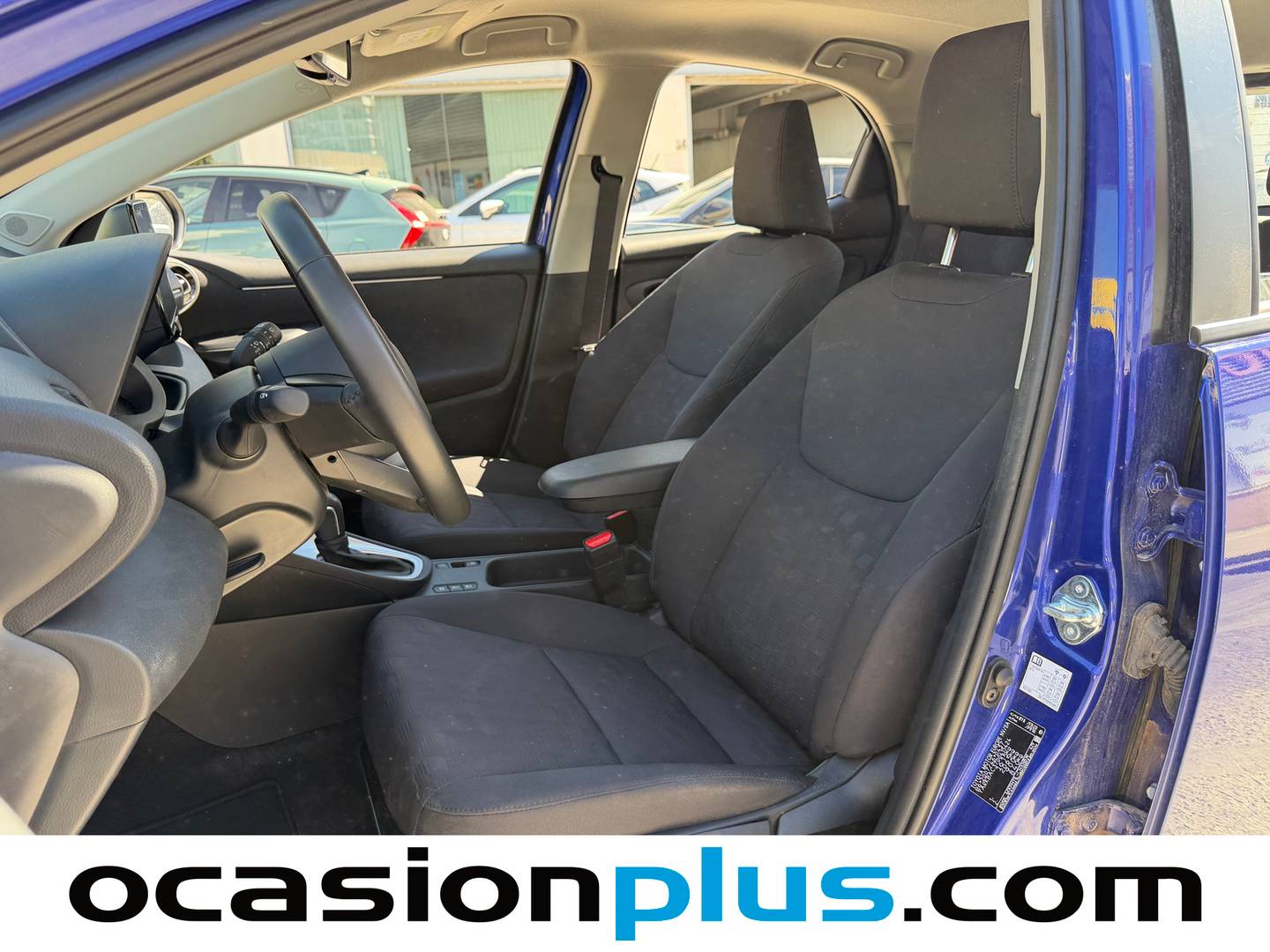 Foto asientos delanteros Toyota Yaris Toyota Yaris 120H Active Plus (116 CV)