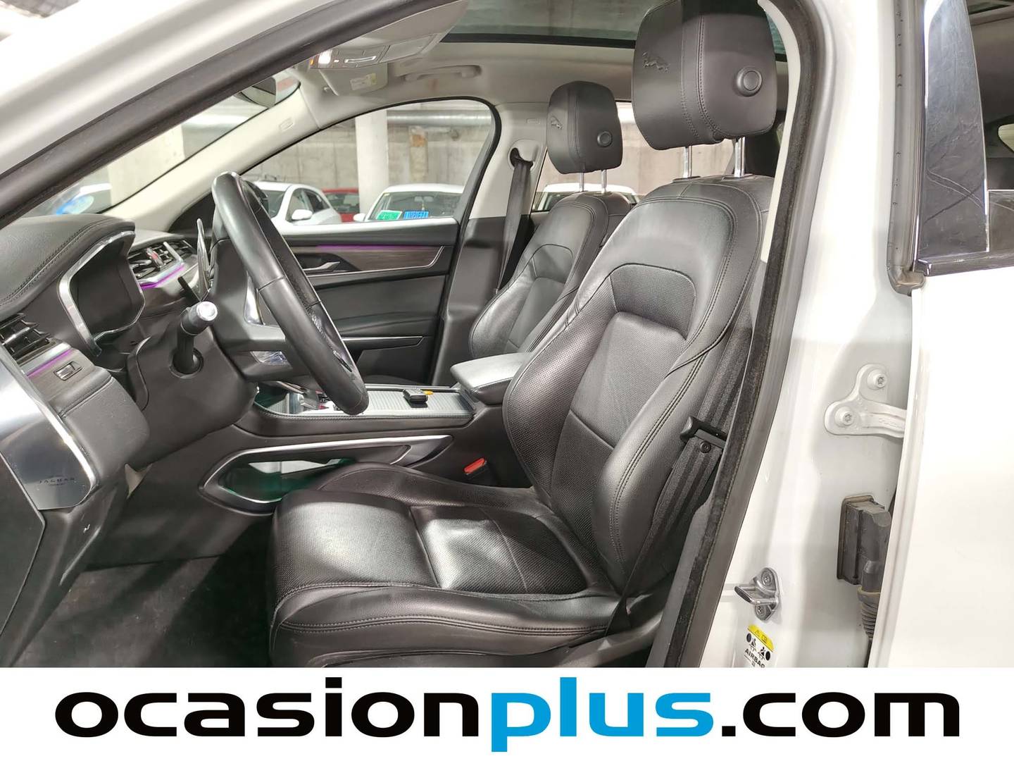 Foto Jaguar F-Pace Jaguar F-PACE 2.0D I4 MHEV Standard S AWD Auto  (204 CV)