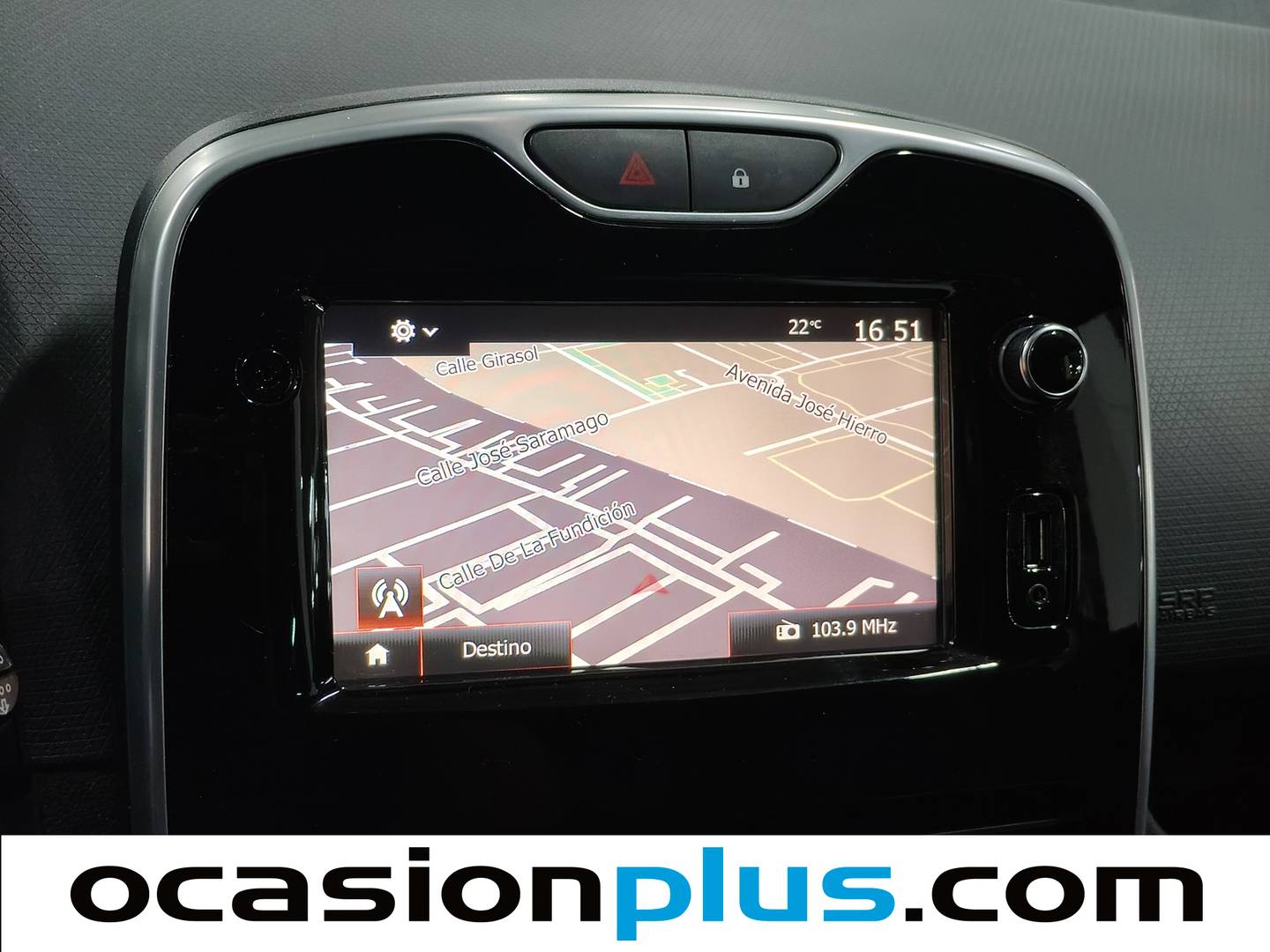 Extras y acabados del Renault Clio Renault Clio Limited 1.2 16v (75 CV)
