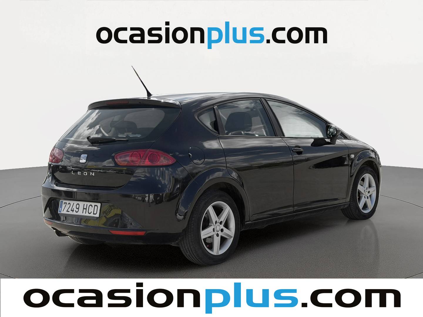 Foto trasera Seat León Seat León 1.6 TDI Reference (105 CV) derecha