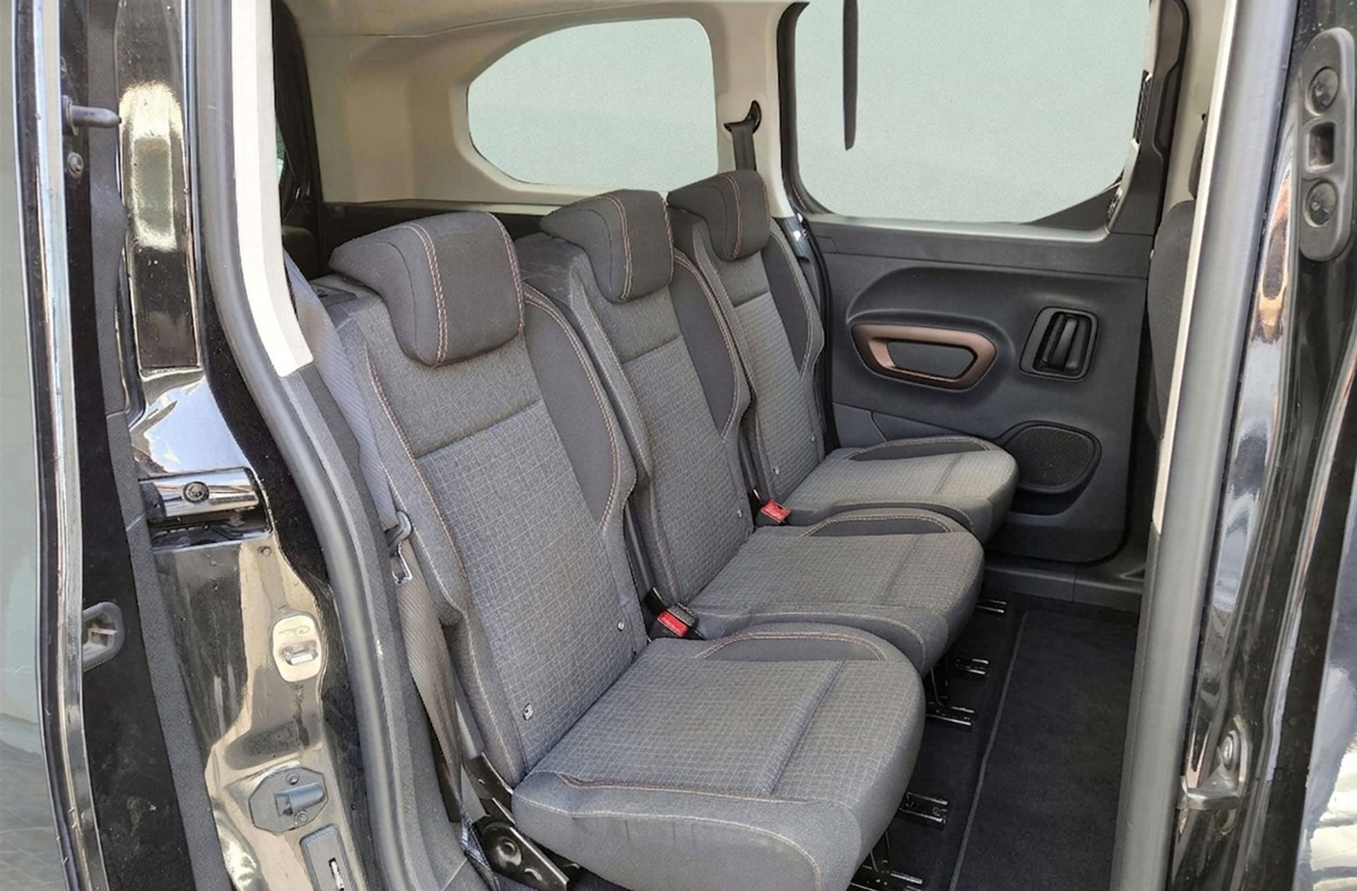 Peugeot Rifter GT Line Long BlueHDi EAT8 - foto 17