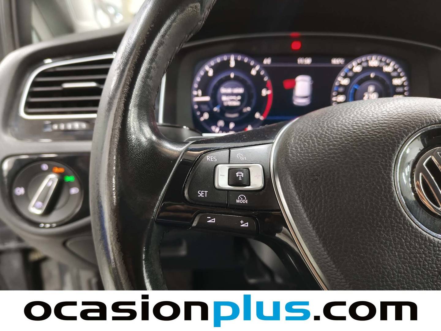 Foto Volkswagen Golf Volkswagen Golf Sport 2.0 TDI  Pack R-line (150 CV) DSG