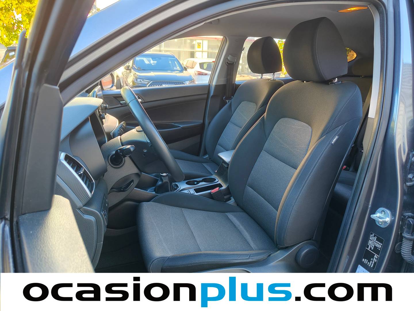 Foto asientos delanteros Hyundai Tucson Hyundai Tucson 1.6 CRDI 48V SLE 4x2 (116 CV)