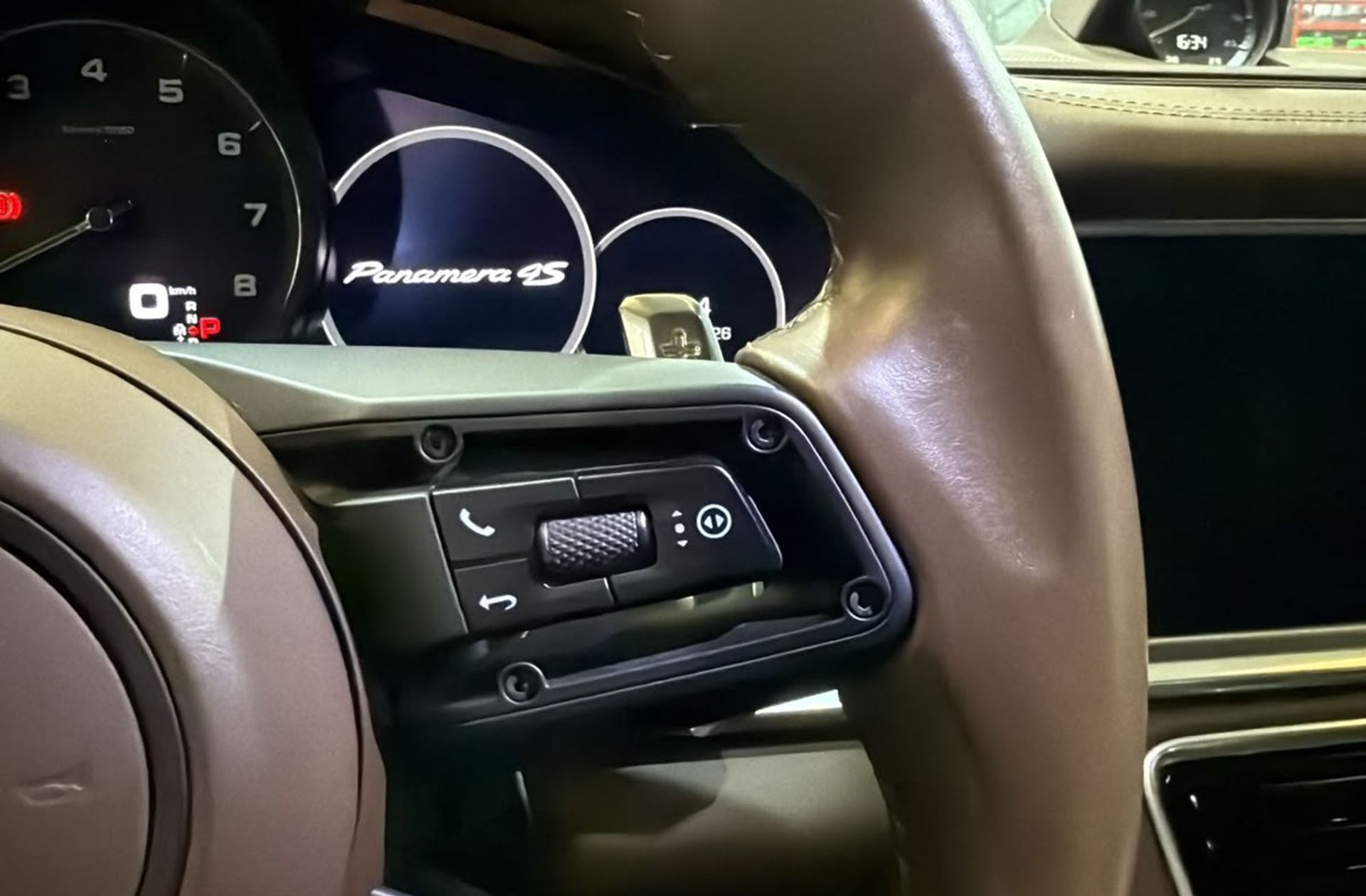 Porsche Panamera 4S E-Hybrid - foto 40