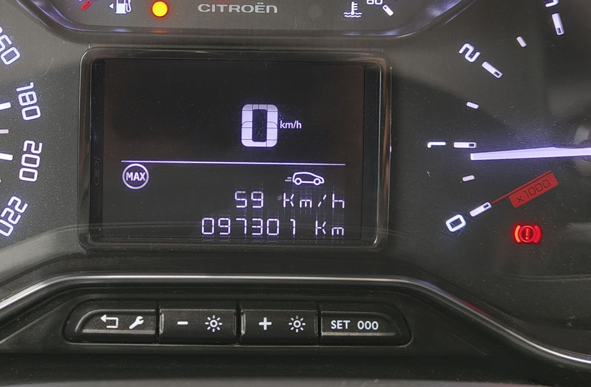 Citroën C3 Aircross BlueHDi 110 Shine - foto 9