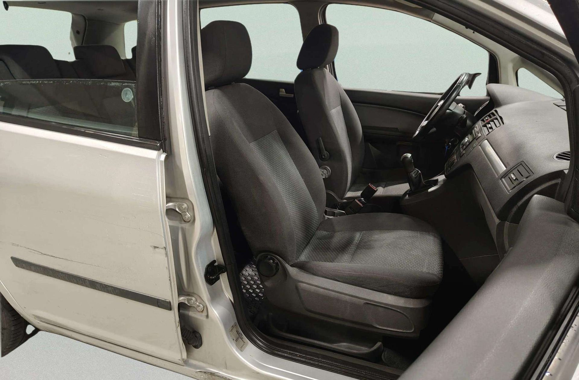 Ford Focus C-Max 1.8 TDCi Trend - foto 14