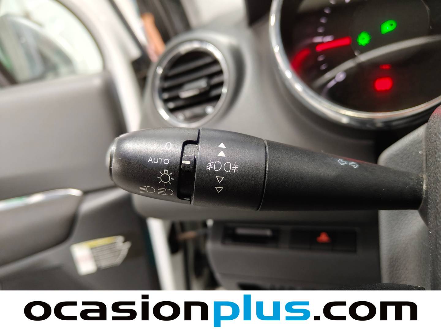 Equipamiento del Peugeot 3008 Peugeot 3008 1.6 HDI FAP Premium (112 CV)