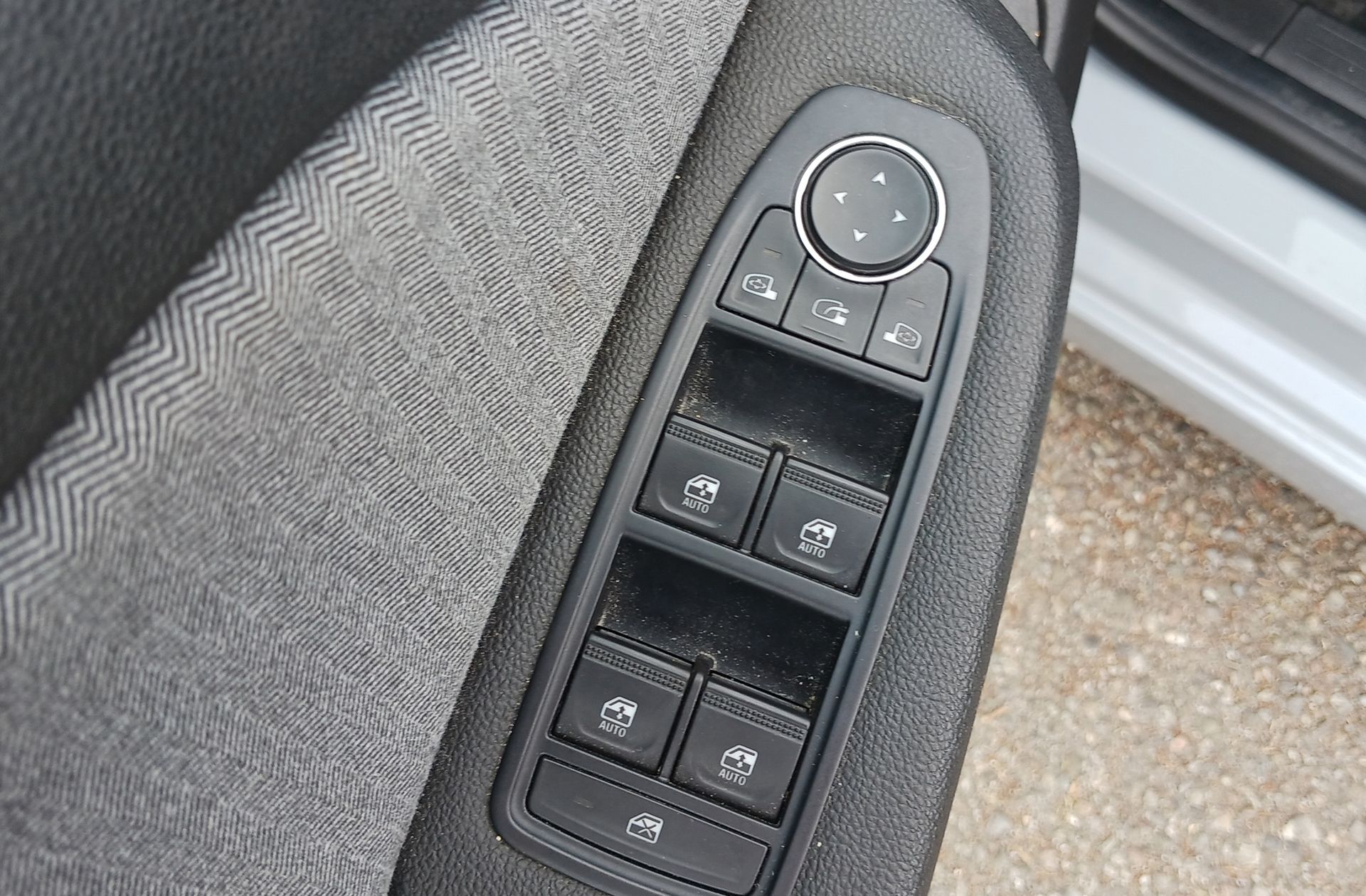 Renault Clio Techno TCe - foto 34