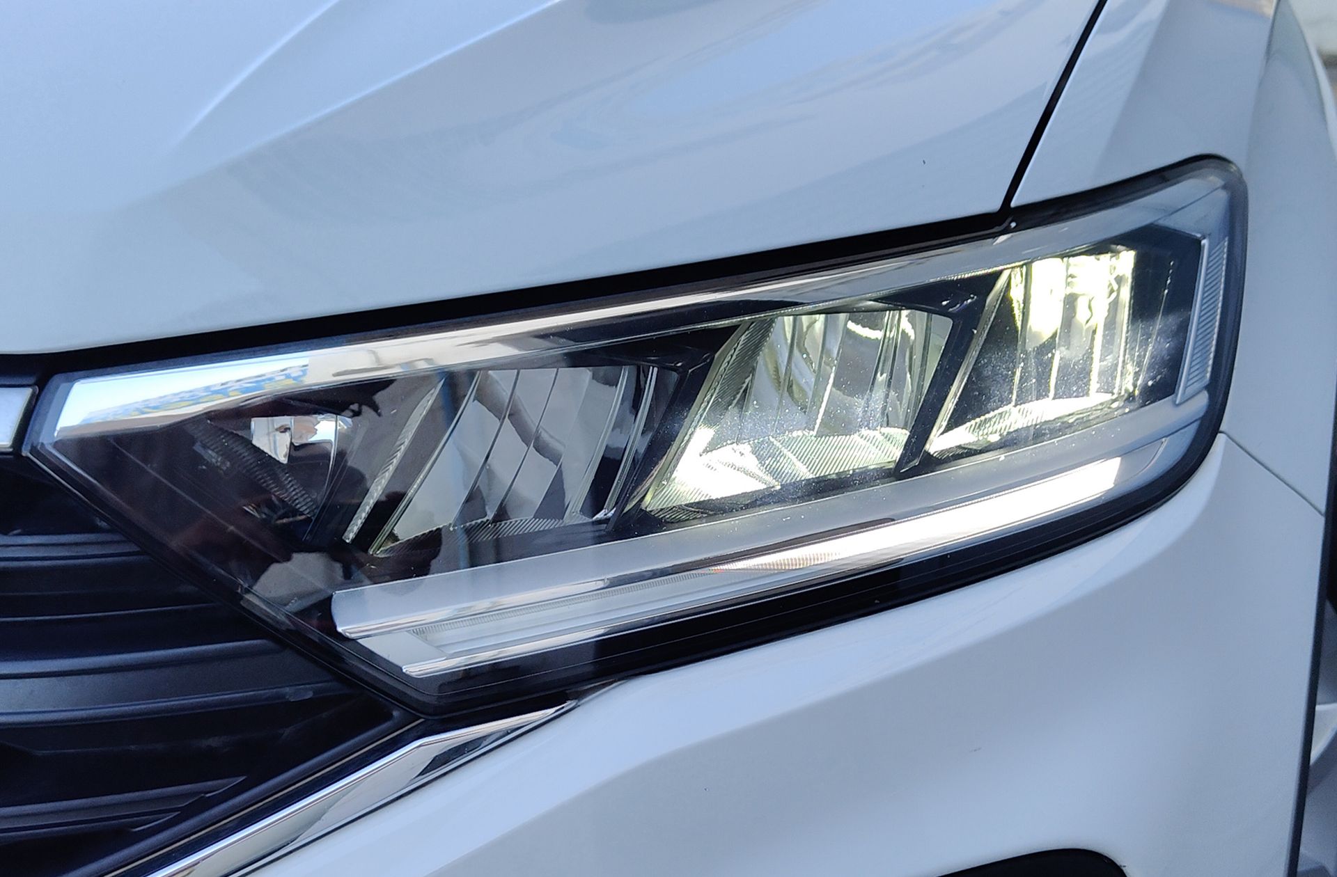 Volkswagen T-Roc Life 2.0 TDI - foto 16