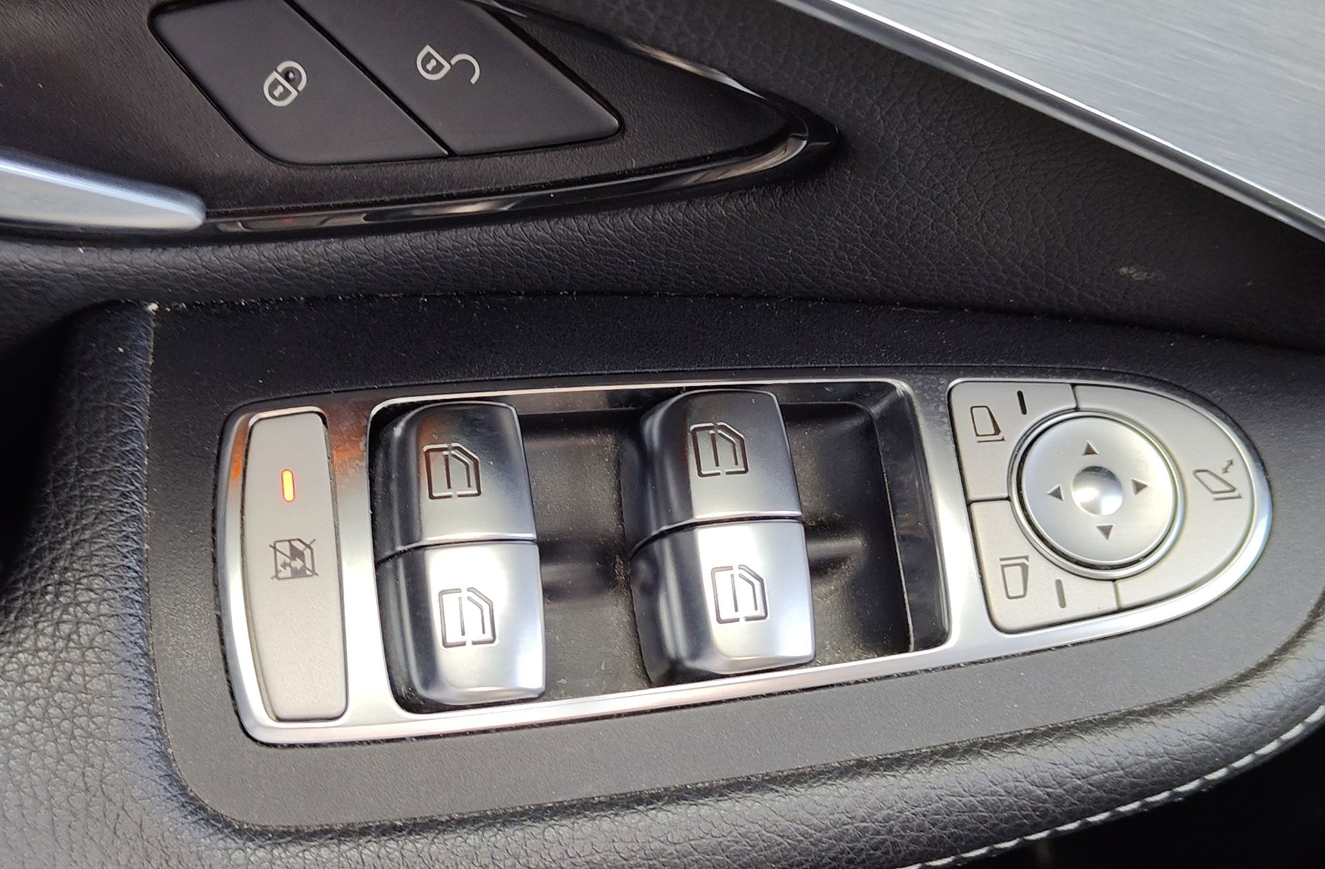 Mercedes-Benz GLC Mercedes GLC 200 4Matic Pack AMG - foto 36