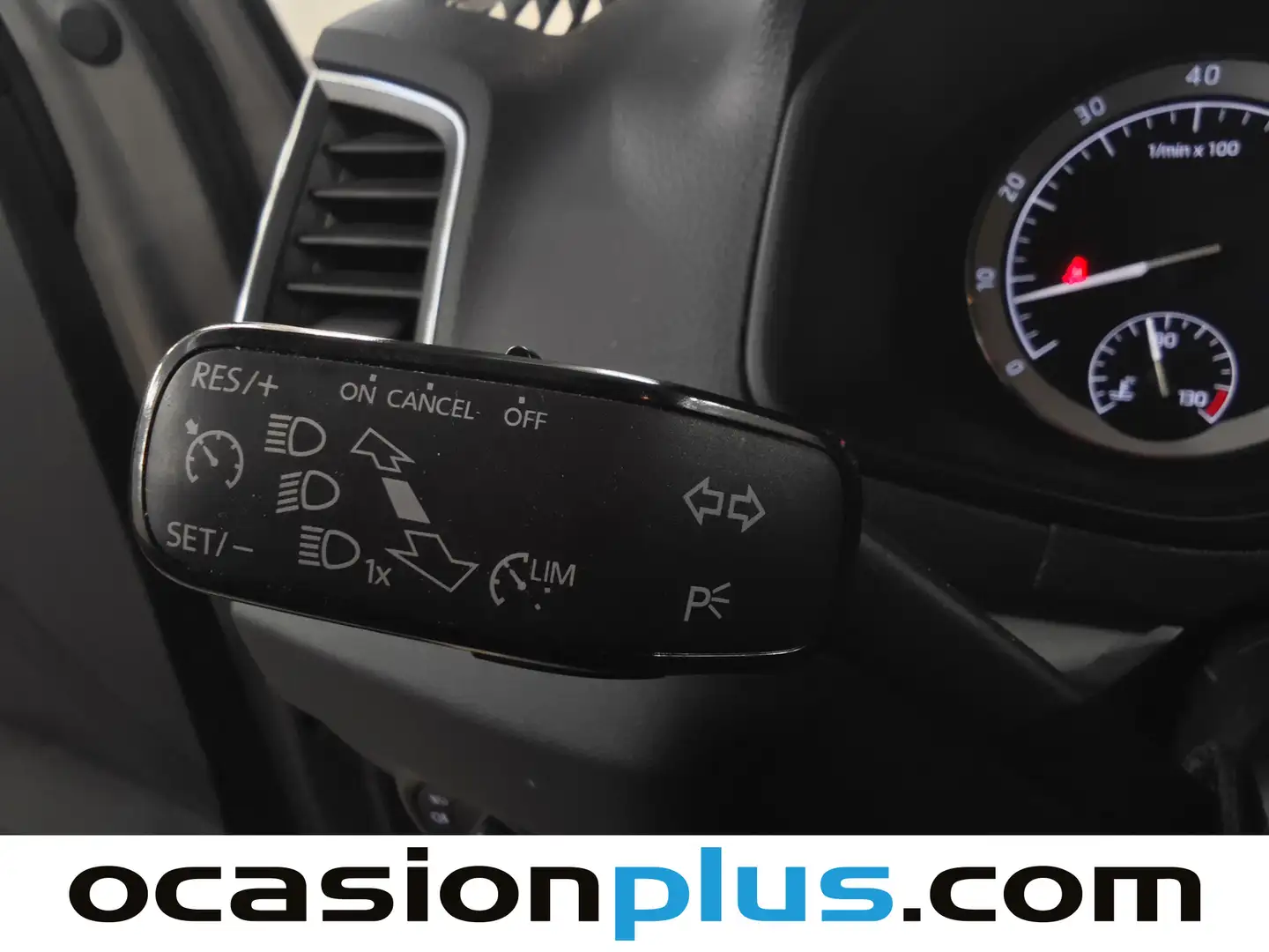 Foto Skoda Karoq Skoda Karoq 1.5 TSI ACT Ambition DSG (150 CV)