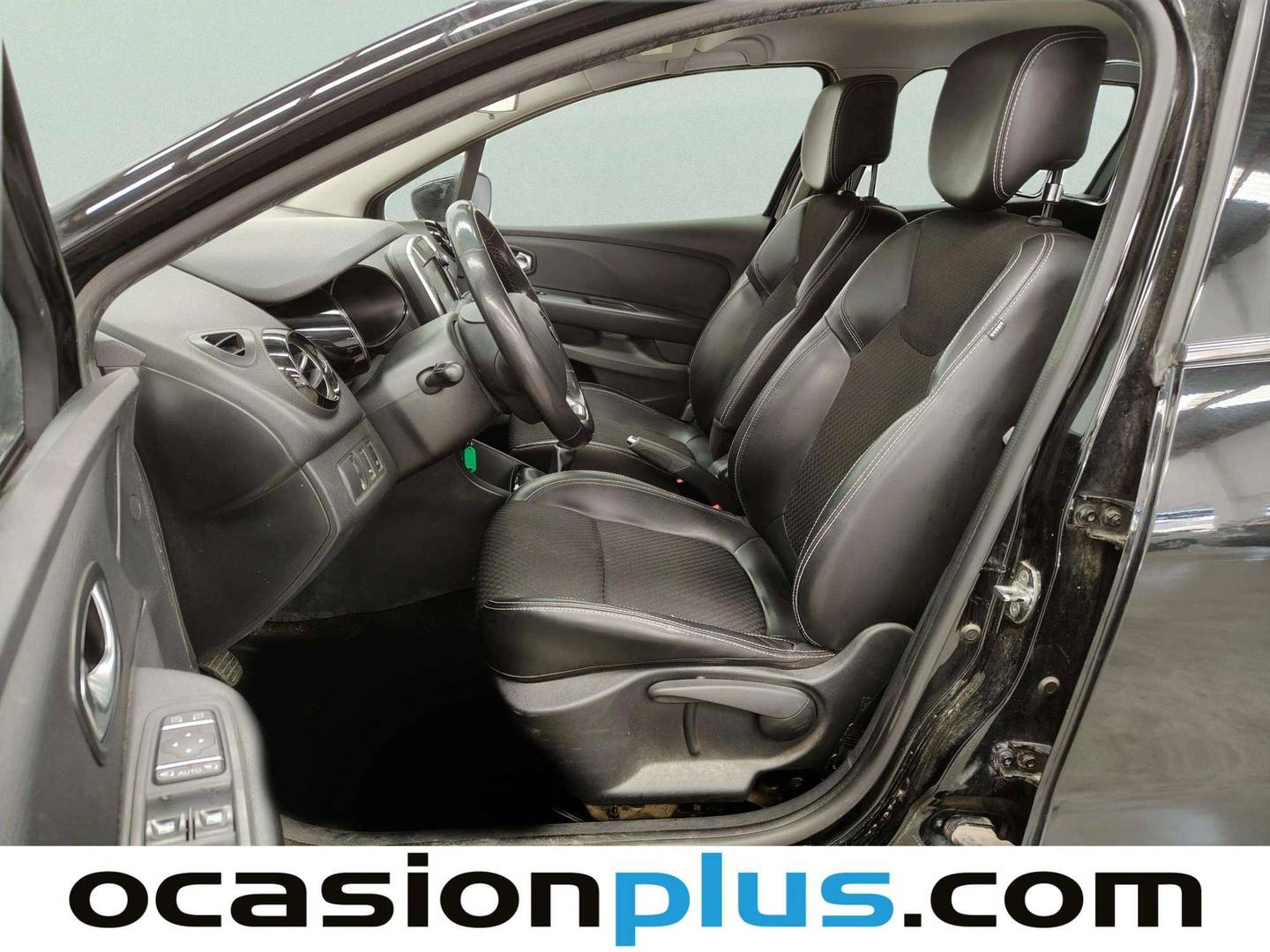 Foto asientos delanteros Renault Clio Renault Clio Sport Tourer Zen Energy TCe (90 CV)
