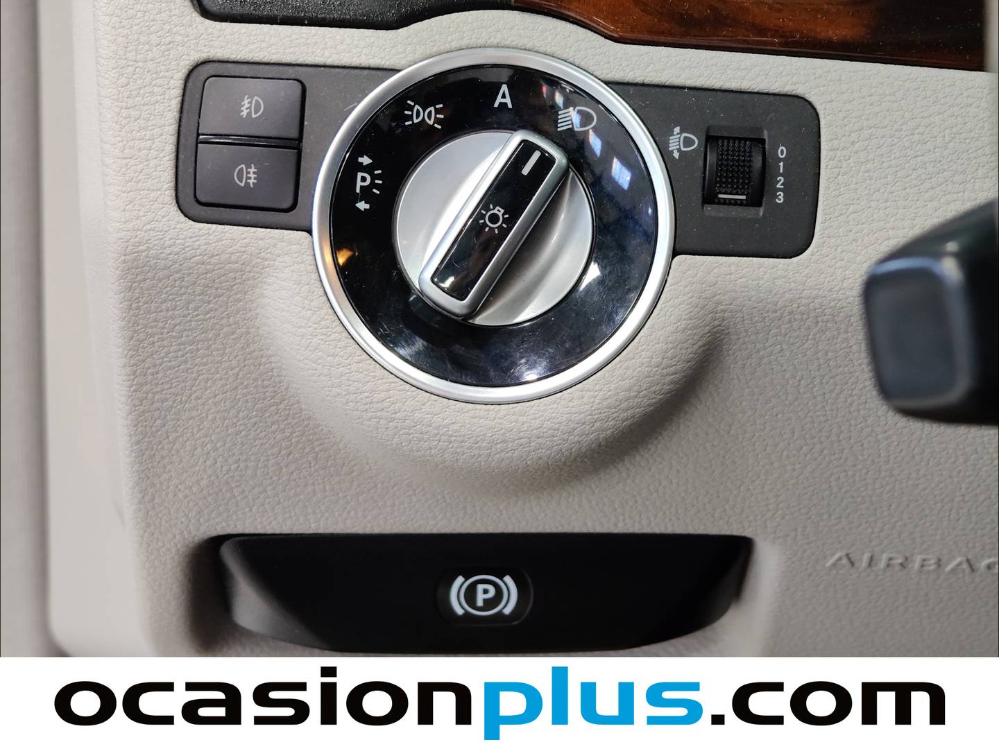 Foto Mercedes Clase E Mercedes-Benz Clase E E 200 CGI Coupe Blue Efficiency Avantgarde (184 CV)