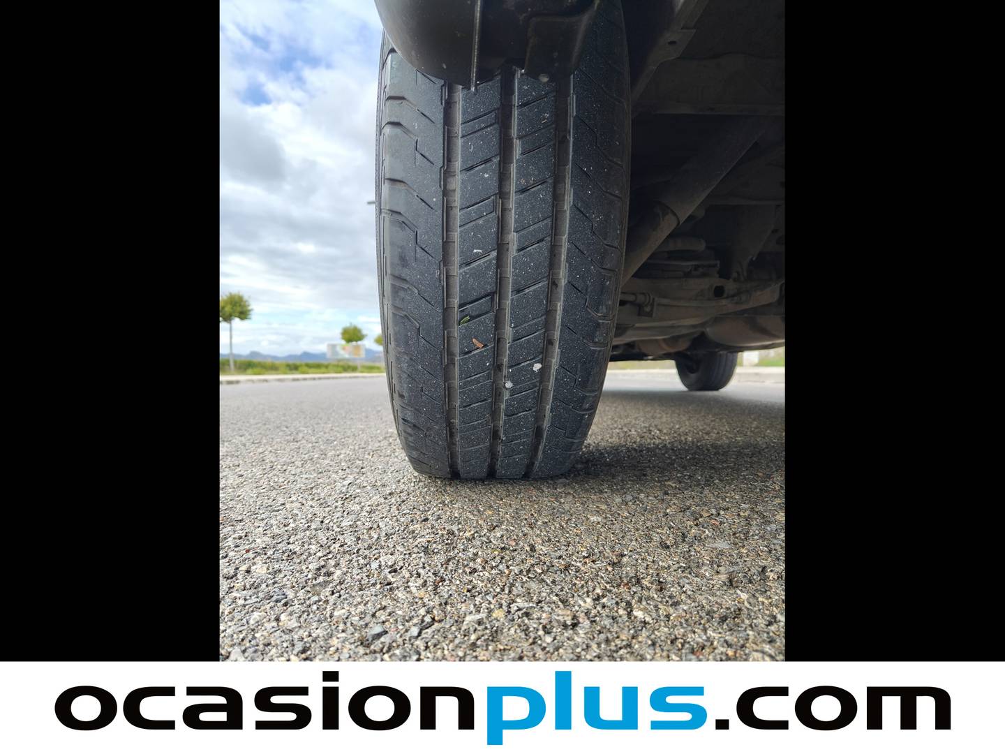 Volkswagen Caravelle Volkswagen Caravelle Trendline Batalla Corta 2.0 TDI BMT (102 CV) 9 PLAZAS de ocasión