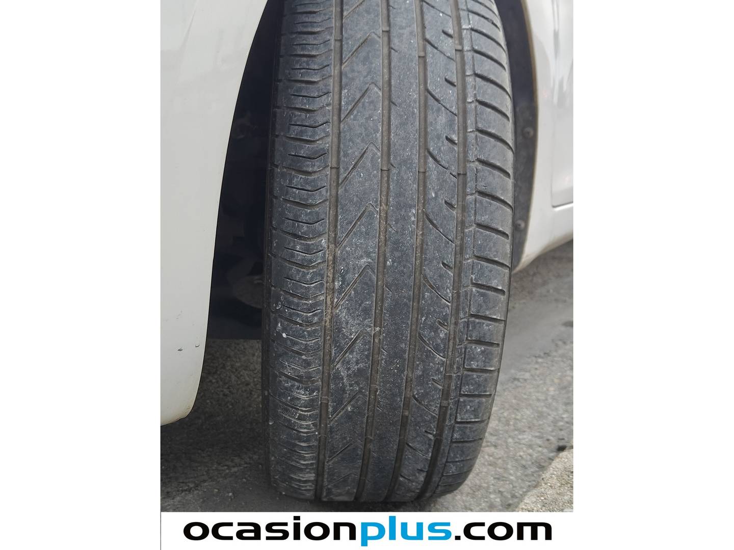 Foto KIA Carens Kia Carens 1.6 GDi Drive (135 CV)